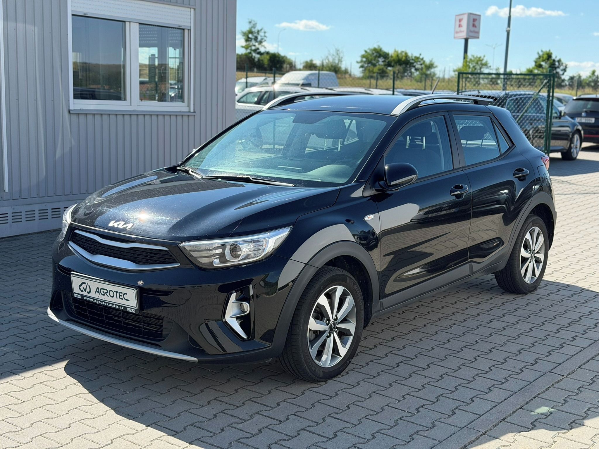 Kia Stonic, 1.2 DPI 62kW SPIN - fotka 3