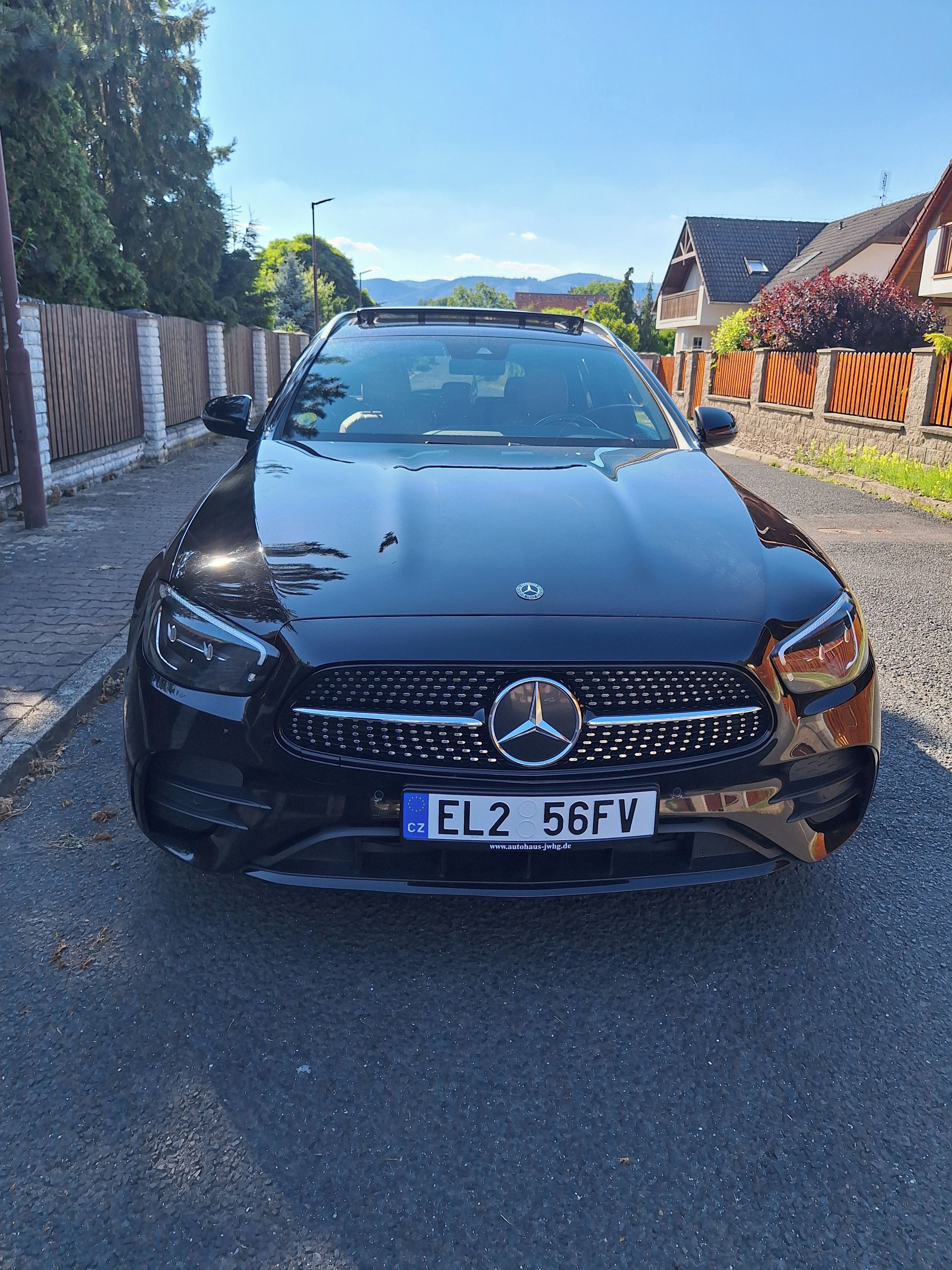 Mercedes-Benz Třídy E, Mercedes benz třidy E 300de
