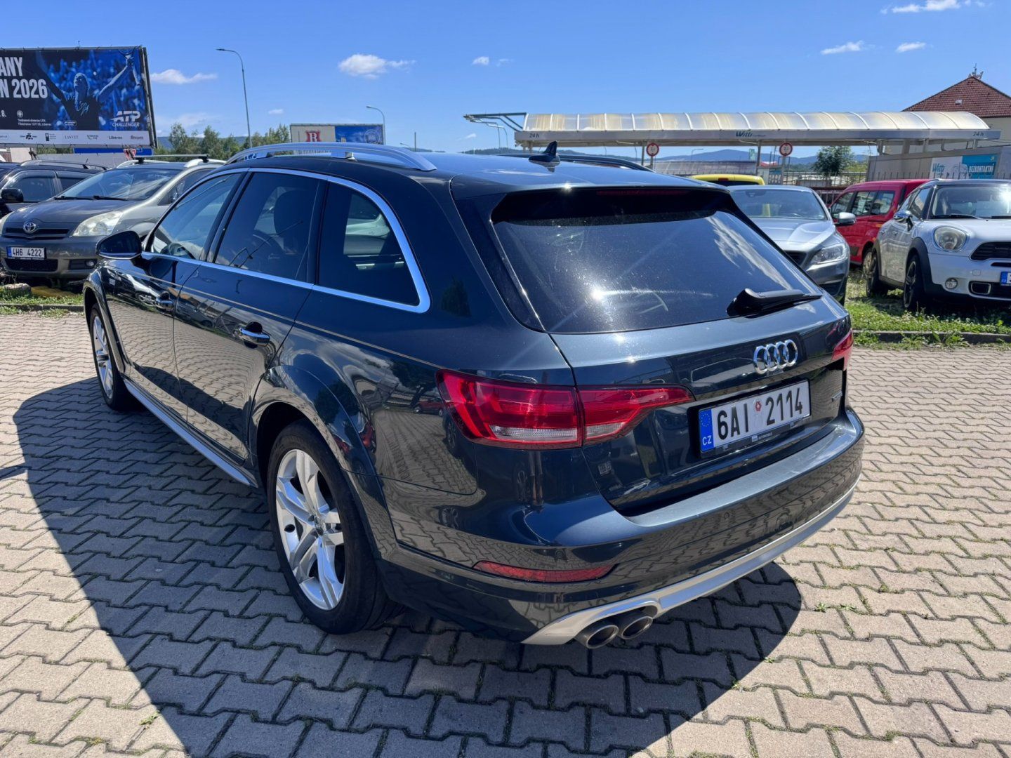 Audi A4, 2,0 TDI 120 KW KOLA TAŽNÉ DPH - fotka 3