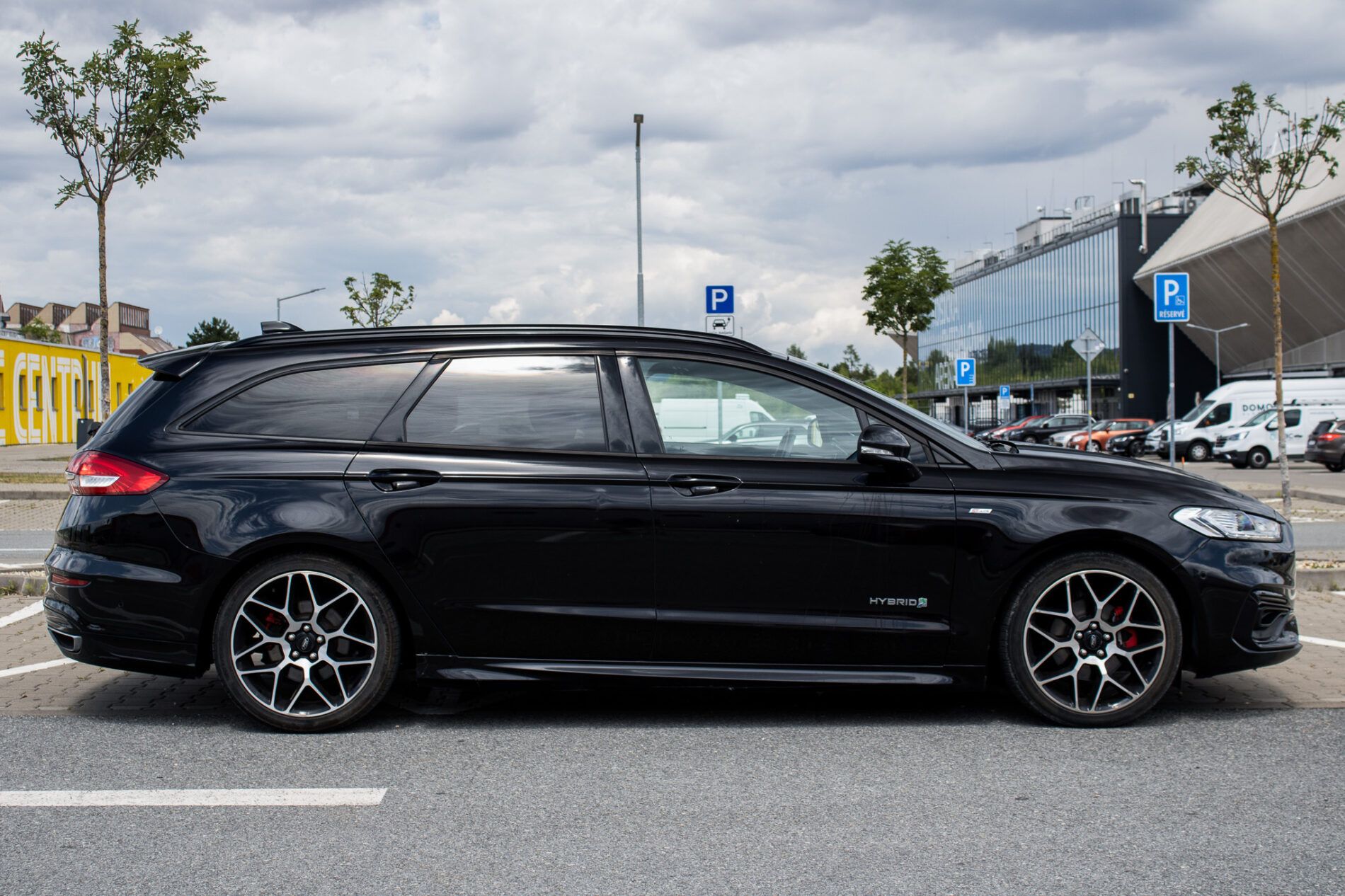 Ford Mondeo - fotka 4