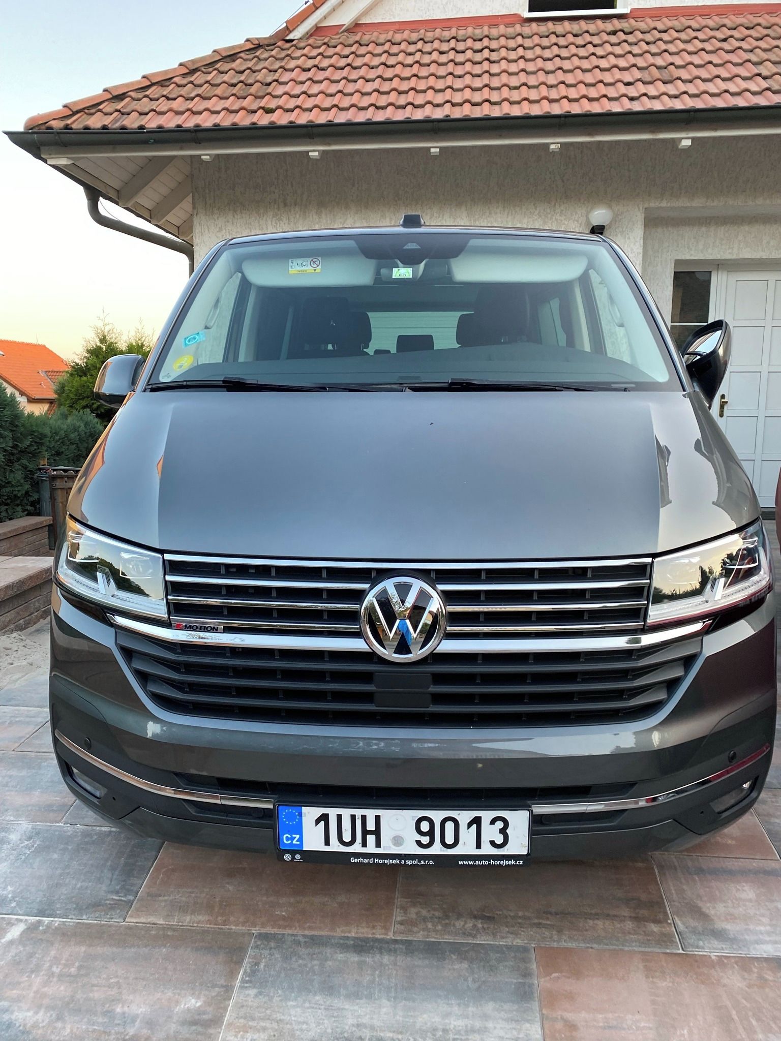 Volkswagen Multivan, 6.1 2,0 TDi DSG 4x4 150kW - fotka 4