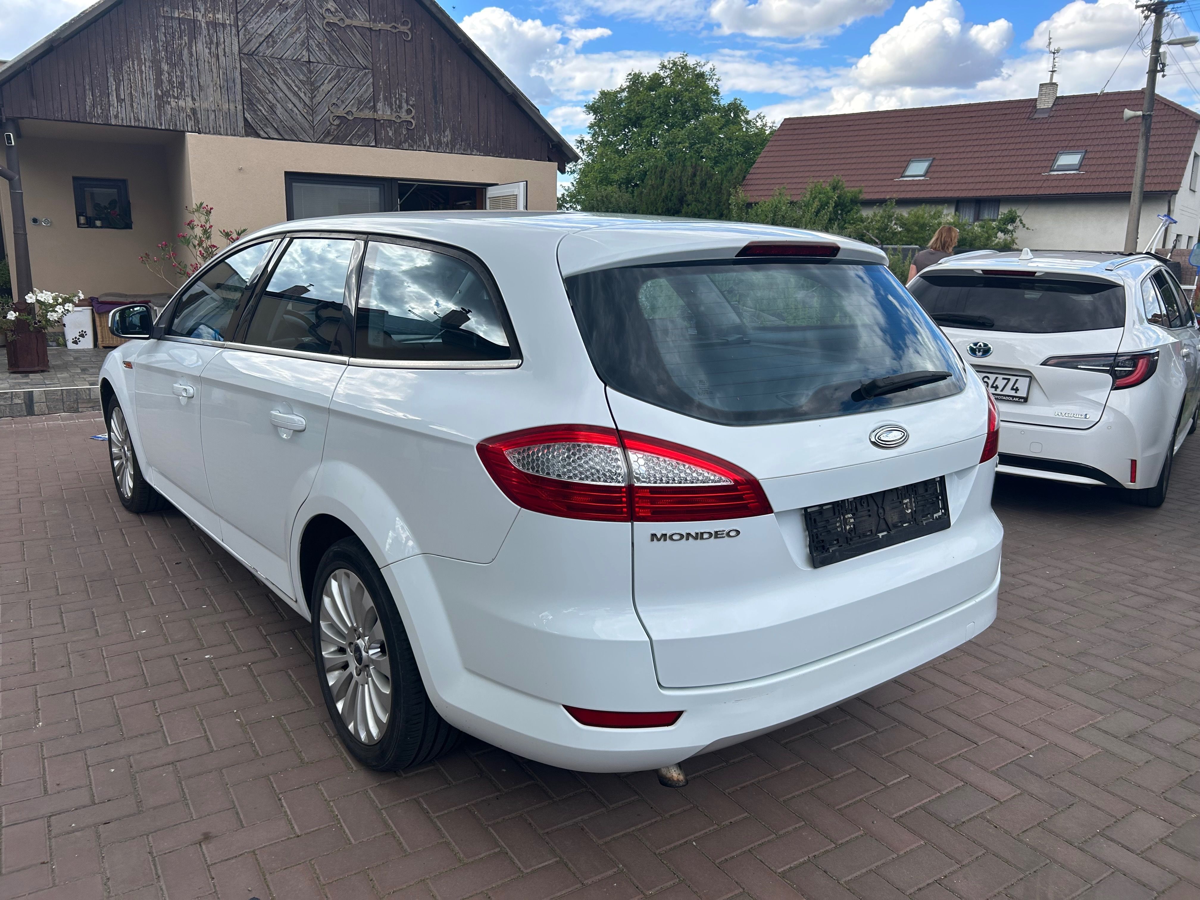 Ford Mondeo, 2.0 TDCi, servisováno - fotka 2