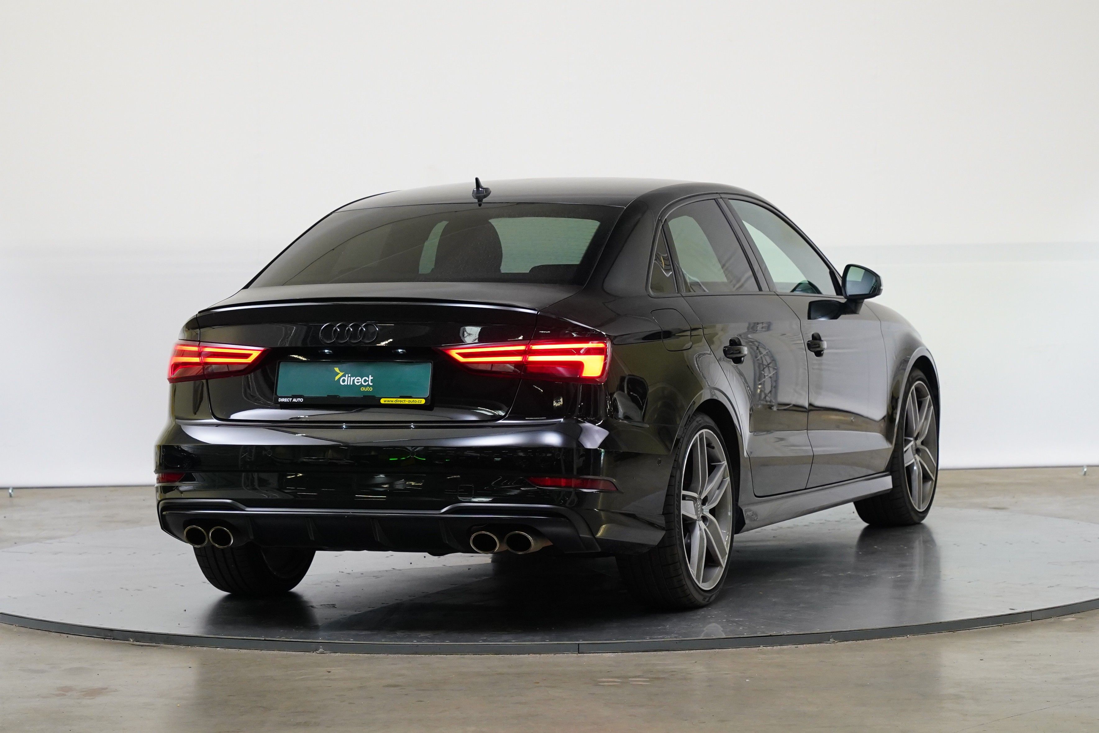 Audi S3, 2.0TFSI 221 kW Quattro S-tronc - fotka 2