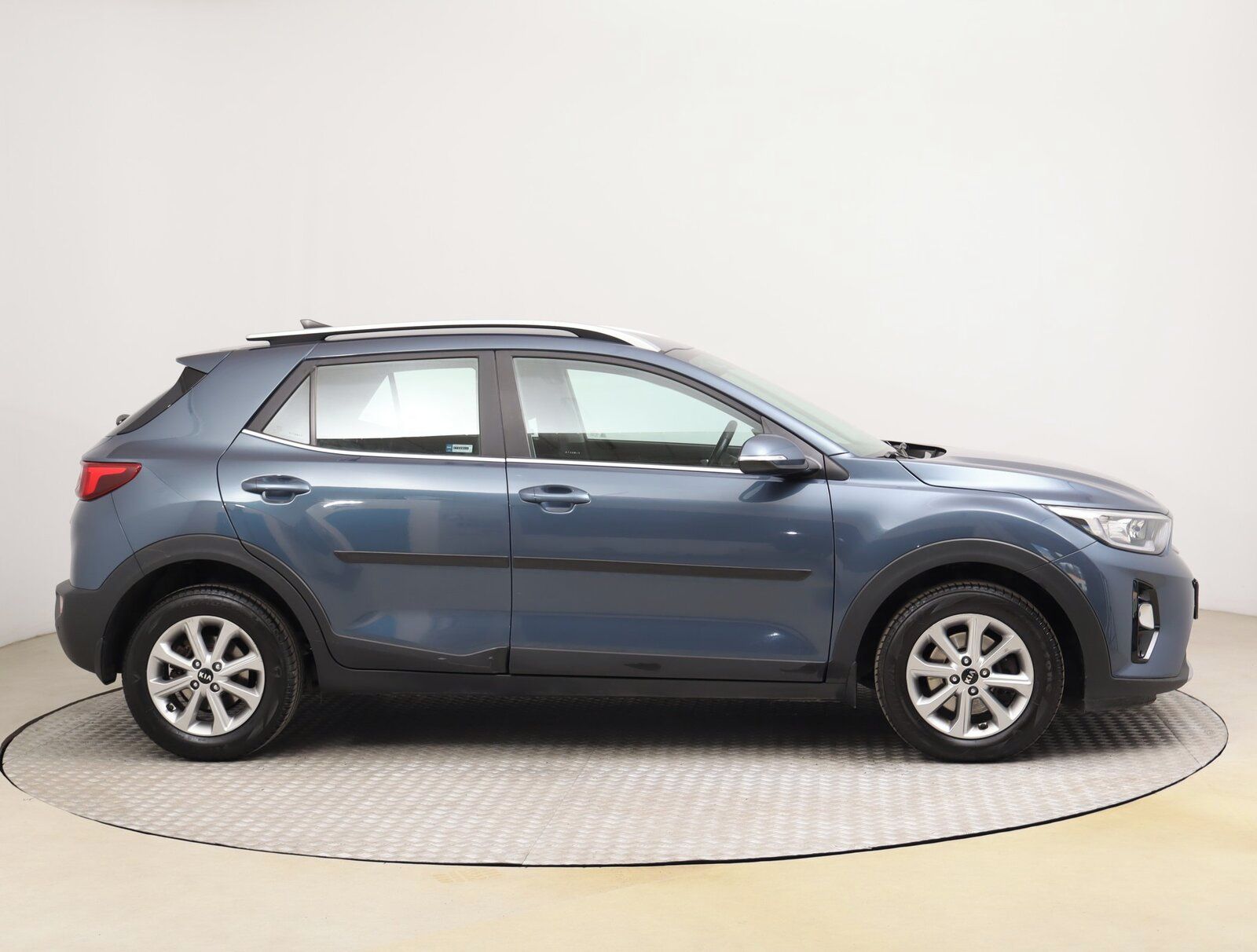 Kia Stonic, 1.0 T-GDI, Automat, ČR,1.maj - fotka 6