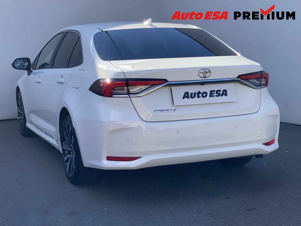 Toyota Corolla, 1.5i,1.maj,ČR - fotka 6
