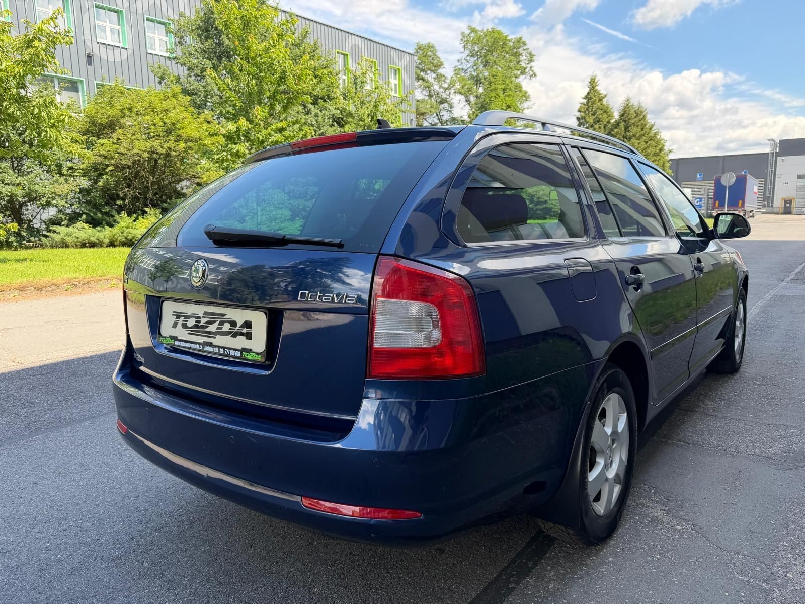 Škoda Octavia, 1,4 TSI DSG Elegance - fotka 4