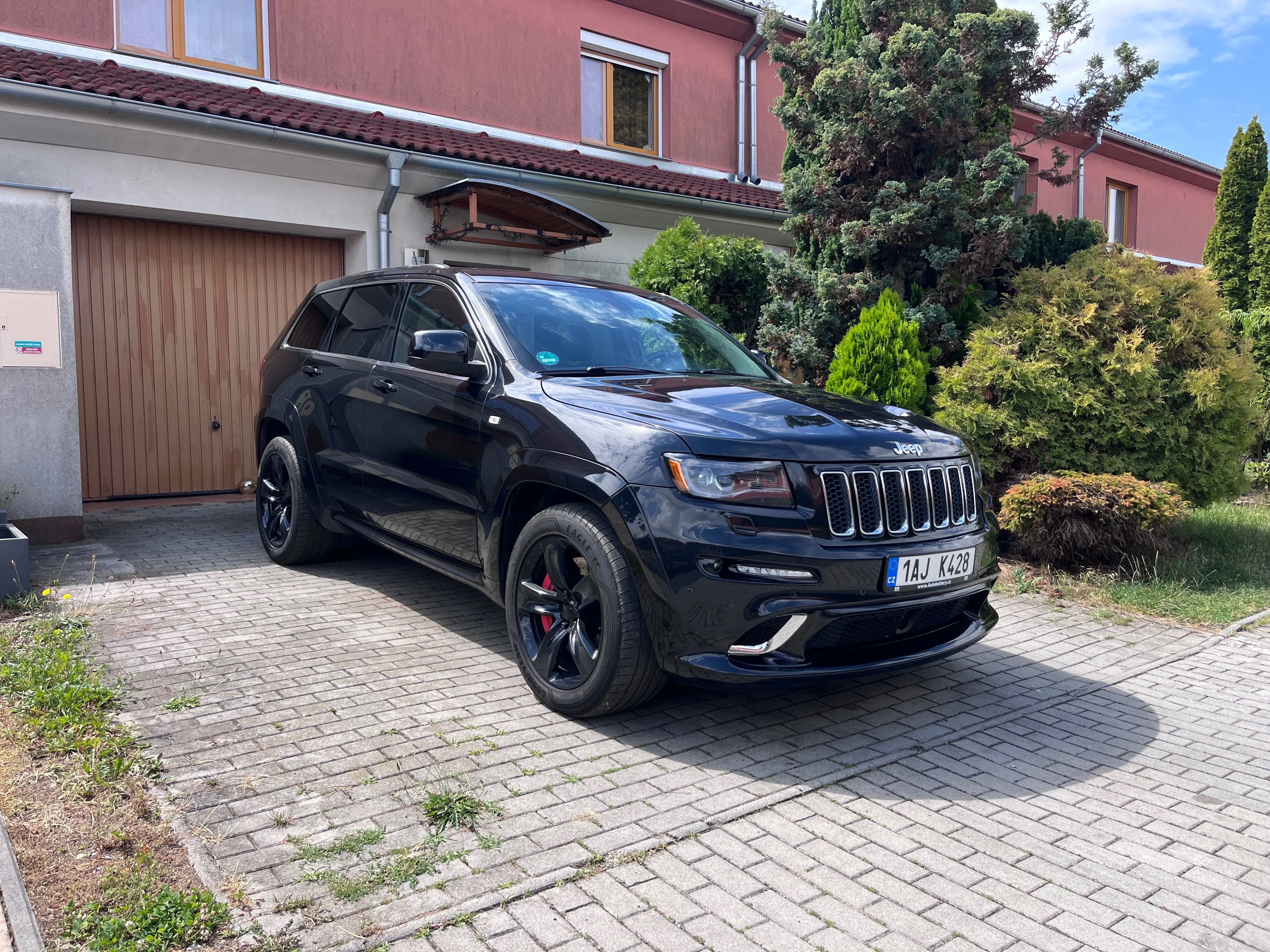 Jeep Grand Cherokee, 6.4 HEMI SRT/Full-Servis.kn - fotka 2