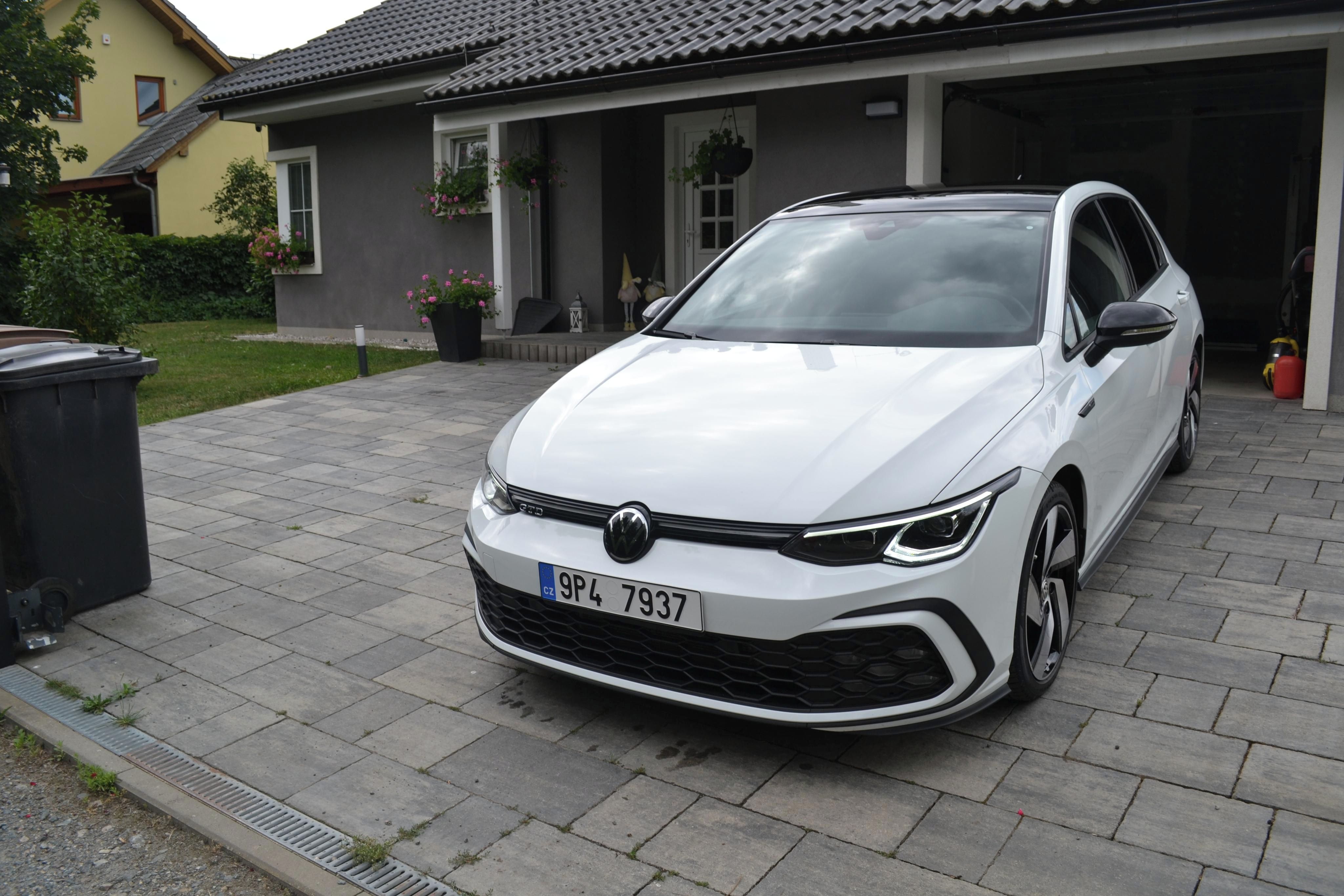 Volkswagen Golf, GTD ČR DPH TOP STAV HARMAN KAR - fotka 3