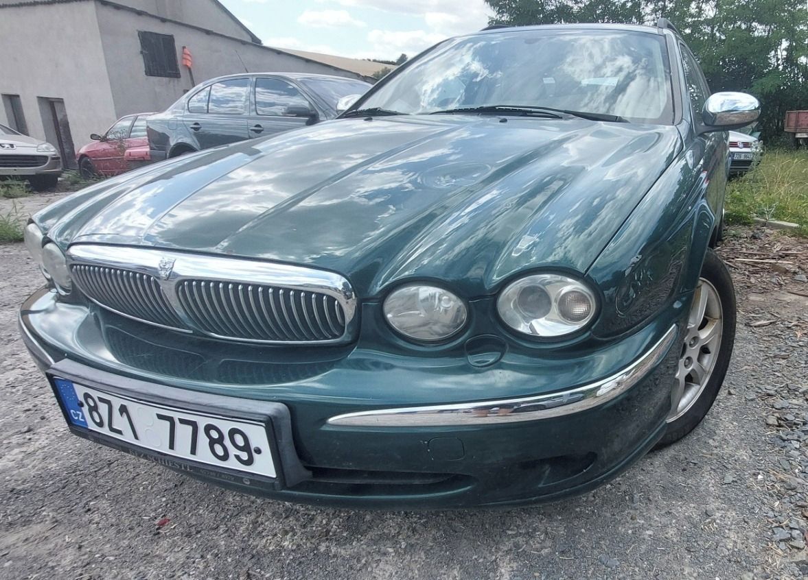 Jaguar X-Type, 2.2D, 114 kW, na opravu/díly