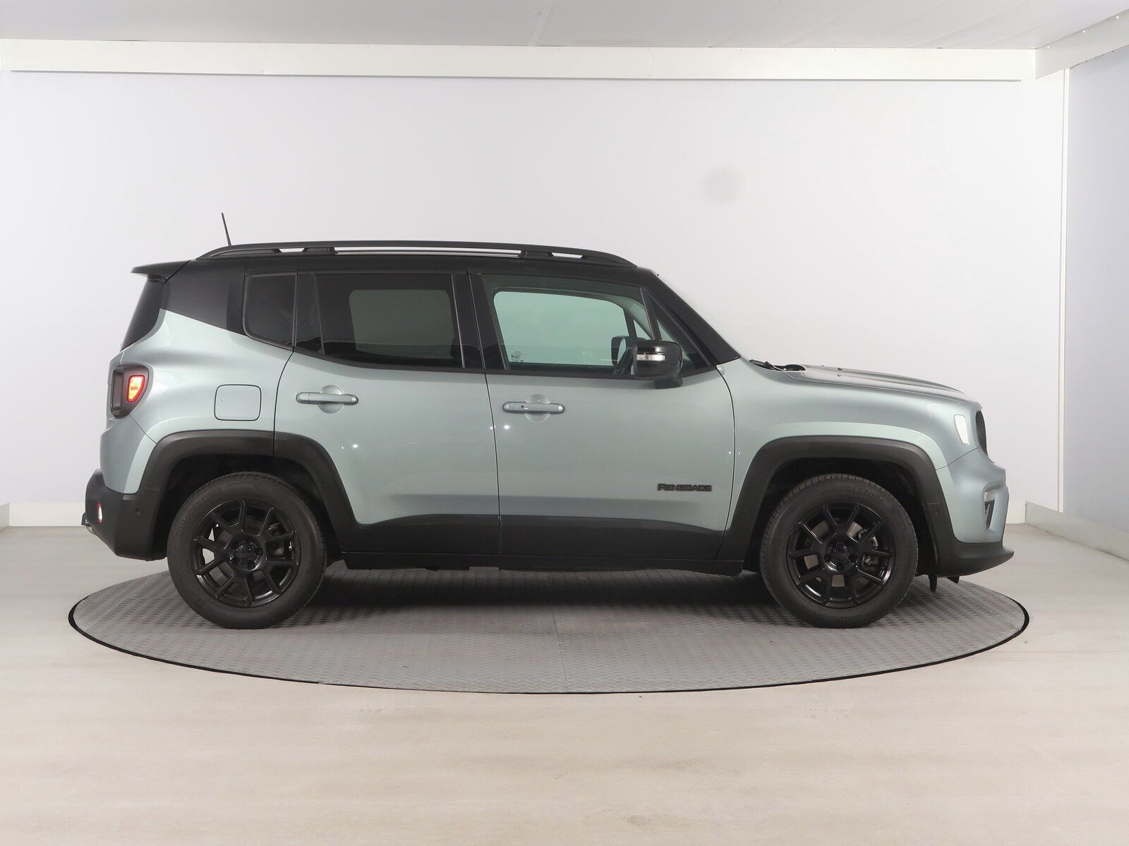 Jeep Renegade, 1.5 Turbo e-Hybrid, Automat - fotka 6