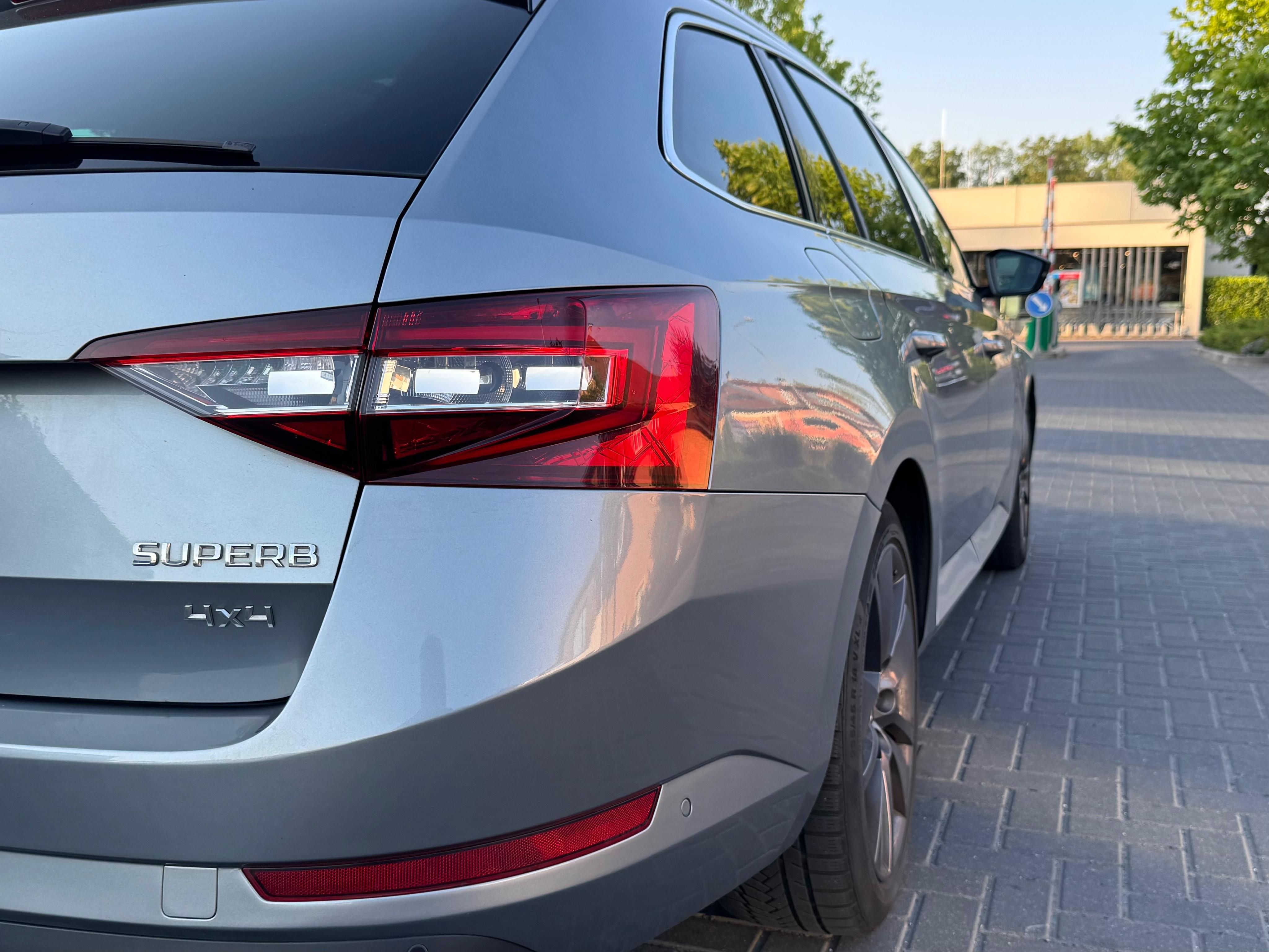 Škoda Superb, 2.0 TDI 140kW 4x4 L&K Webasto - fotka 3