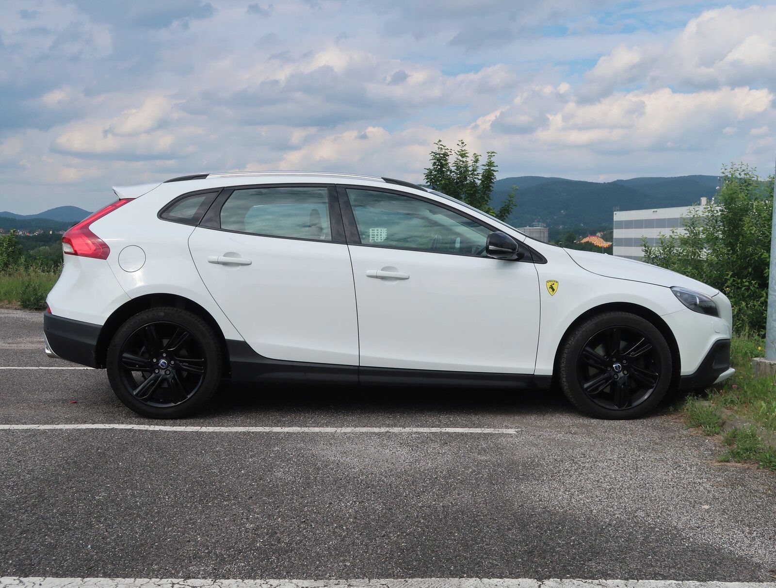 Volvo V40, 2.0 D3, Automat, Serv.kniha - fotka 6