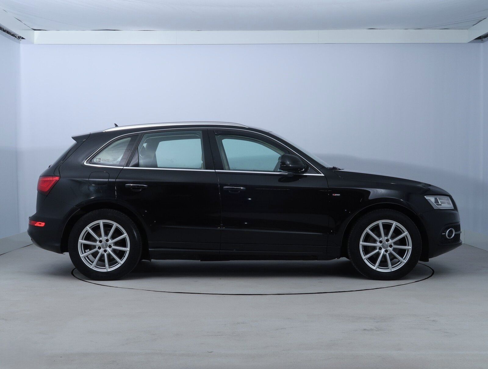 Audi Q5, 2.0 TDI, Automat, Serv.kniha - fotka 6