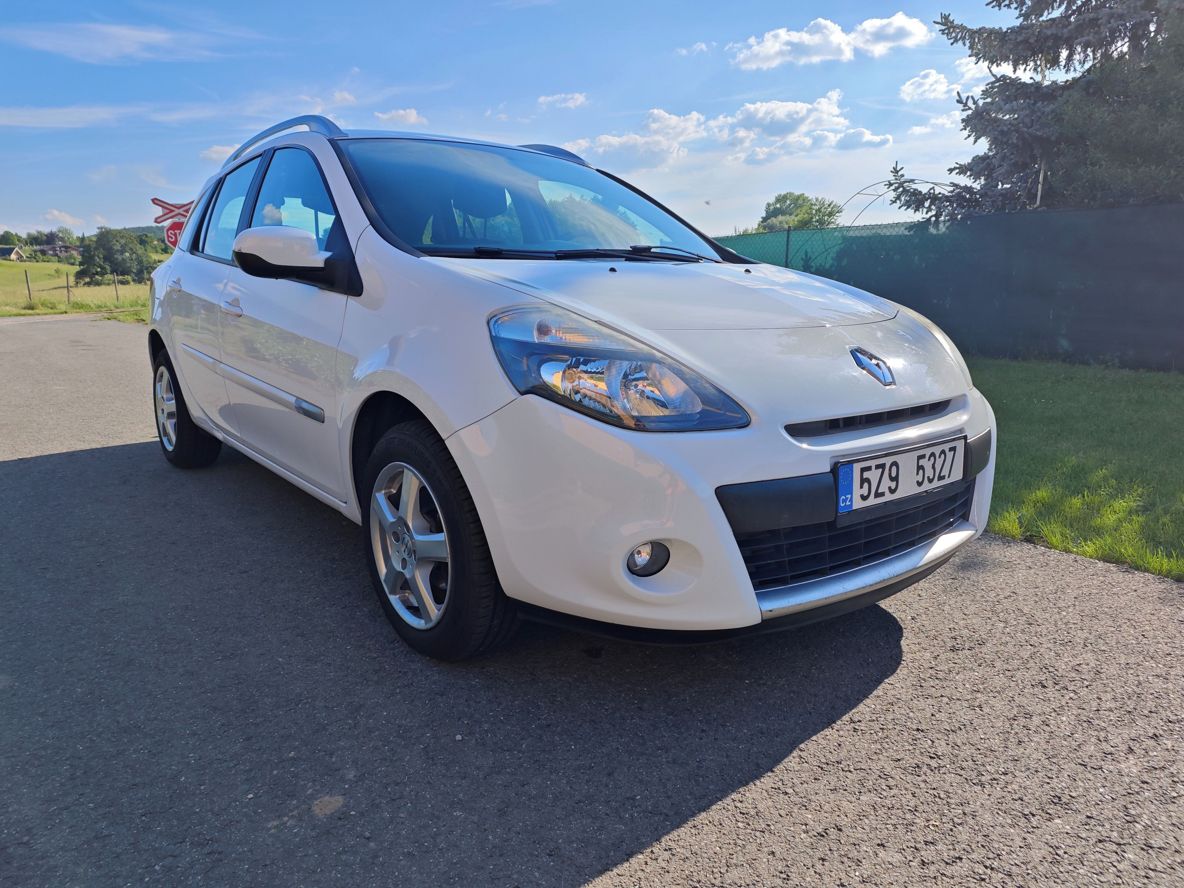 Renault Clio, Renault Clio Grandtour 1,2 TCe - fotka 3