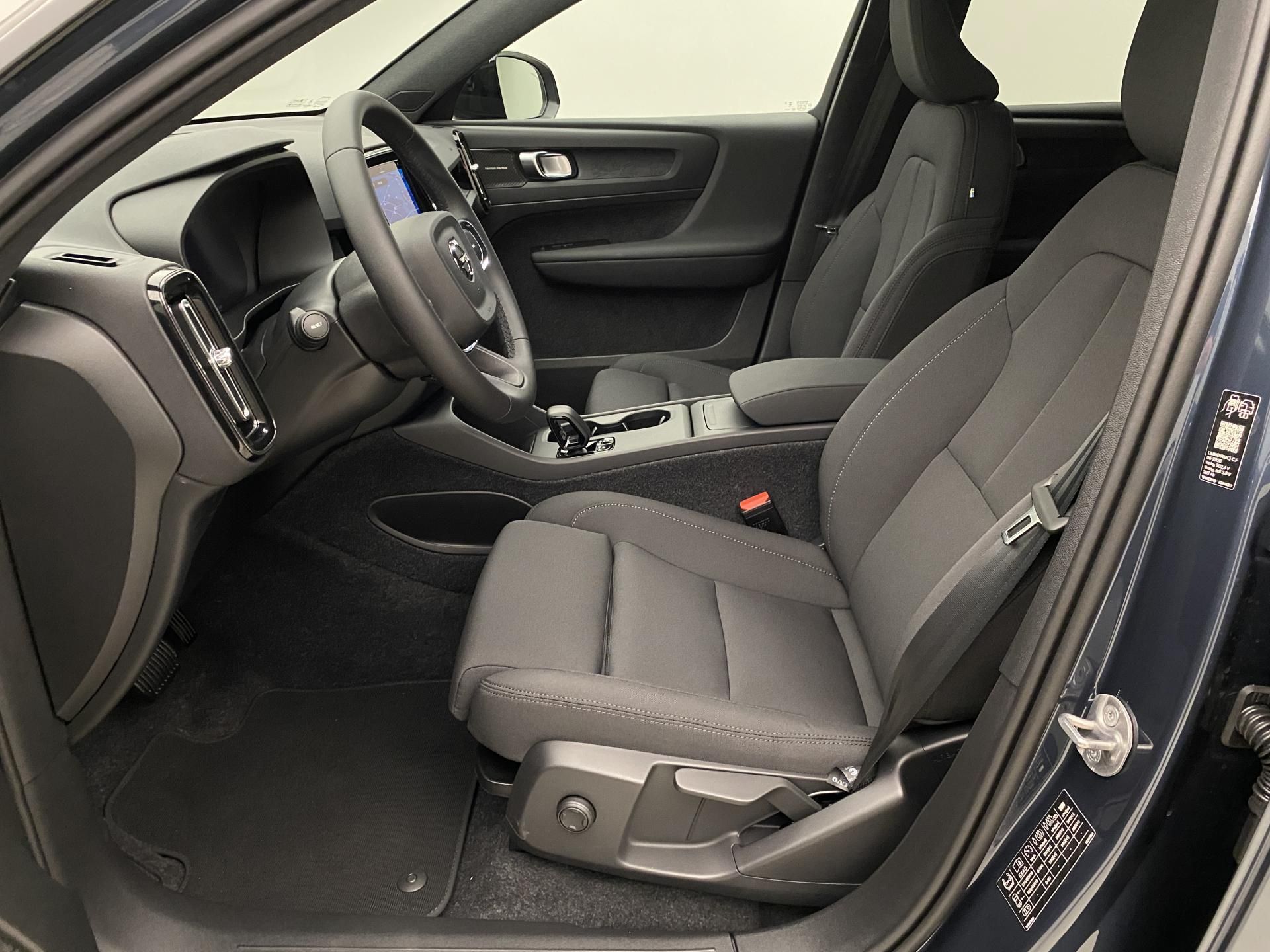 Volvo EX40, SINGLE MOTOR EXTENDED PLUS - fotka 3