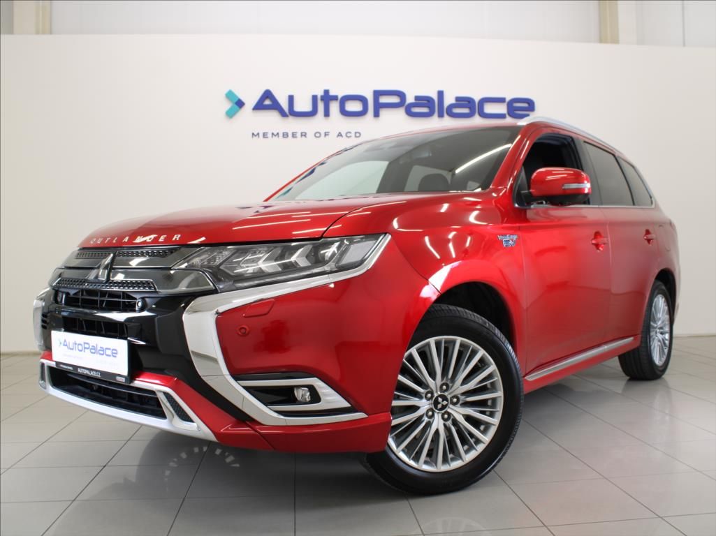 Mitsubishi Outlander, 2,4 PHEV INSTYLE Tažné 1.maj Č