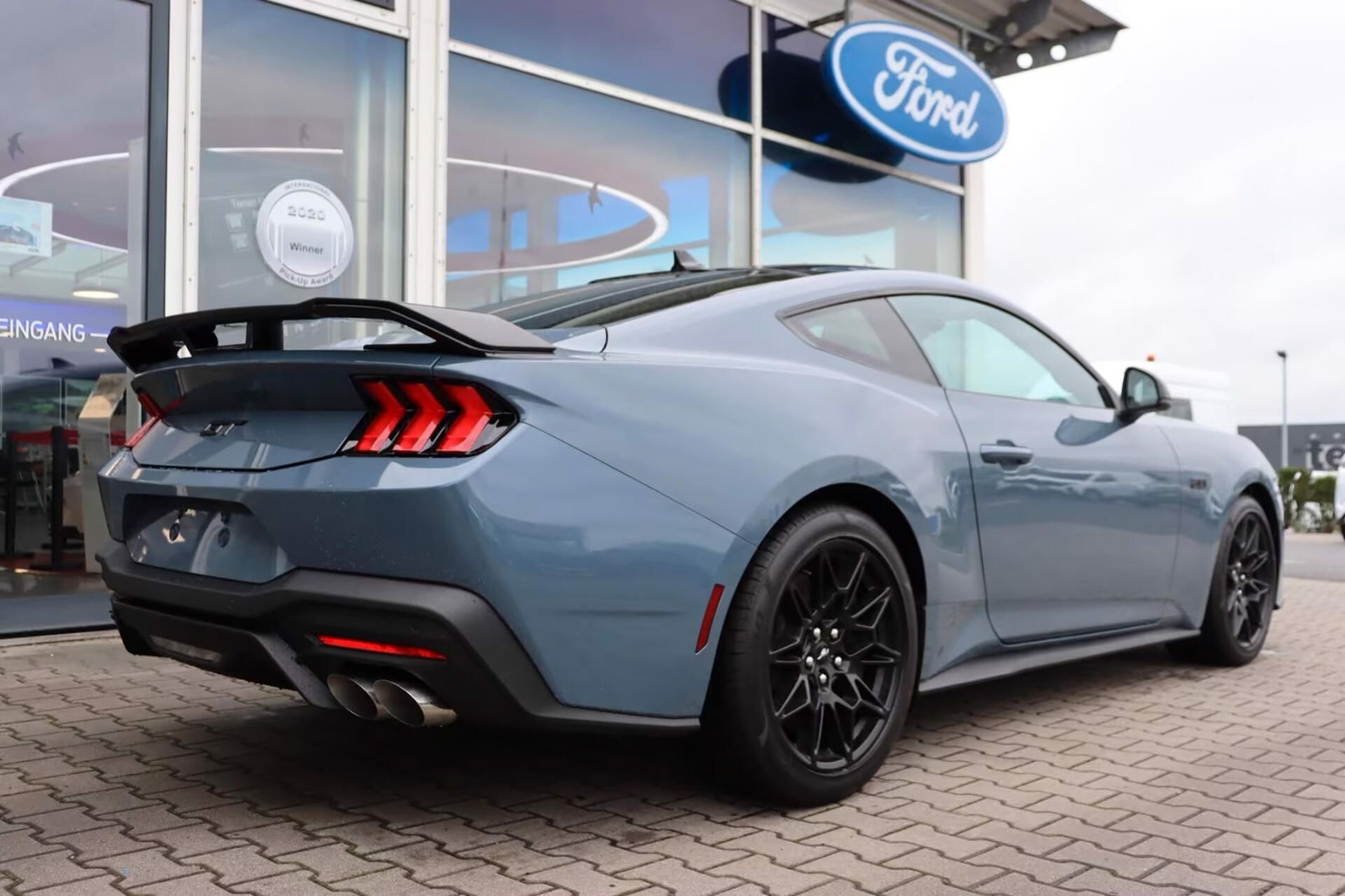 Ford Mustang, 5.0 MagneRide GT-Styling - fotka 6