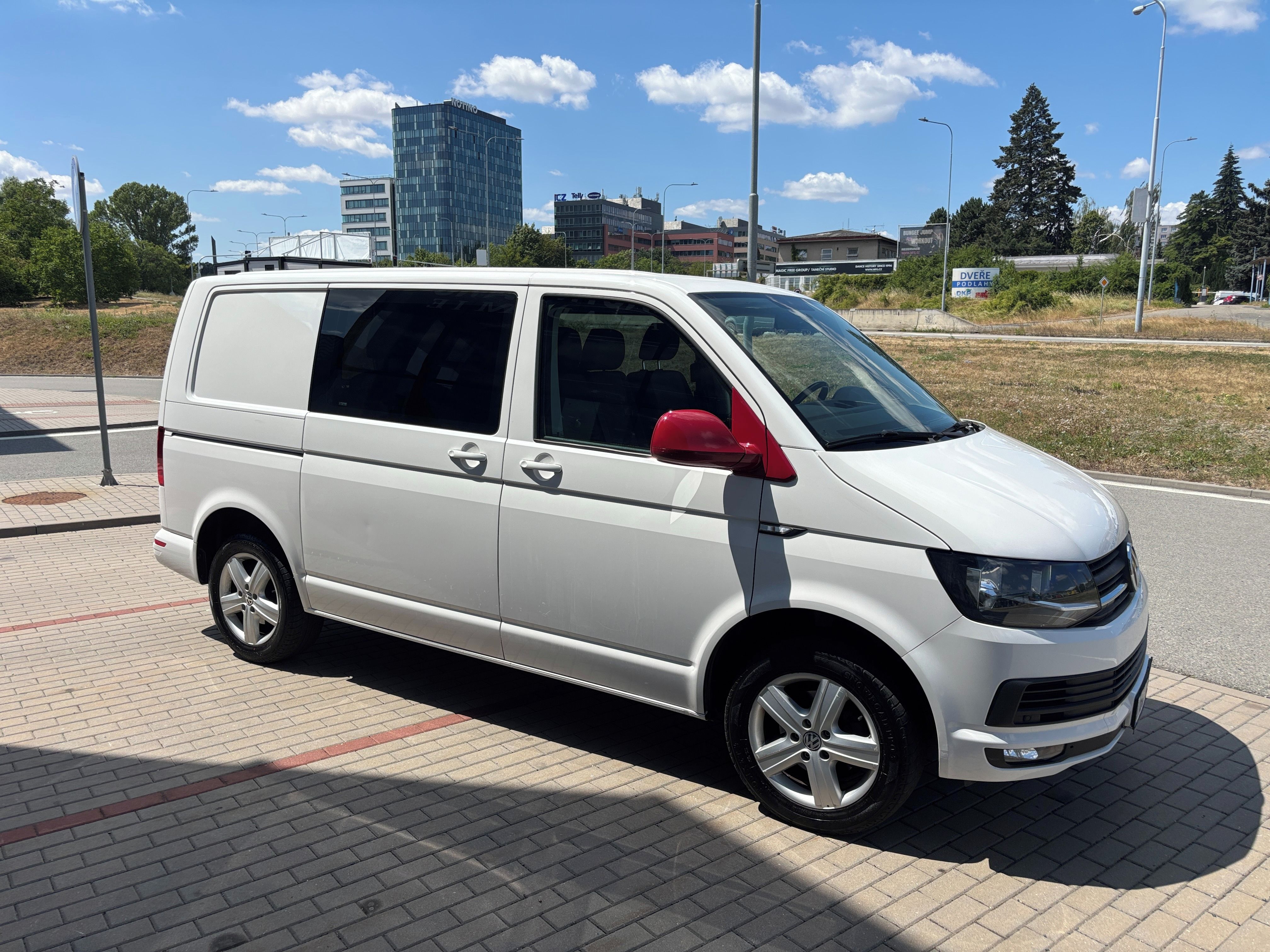 Volkswagen Transporter, 2.0TDi 110kW 6Míst 1Maj.ČR DPH - fotka 4