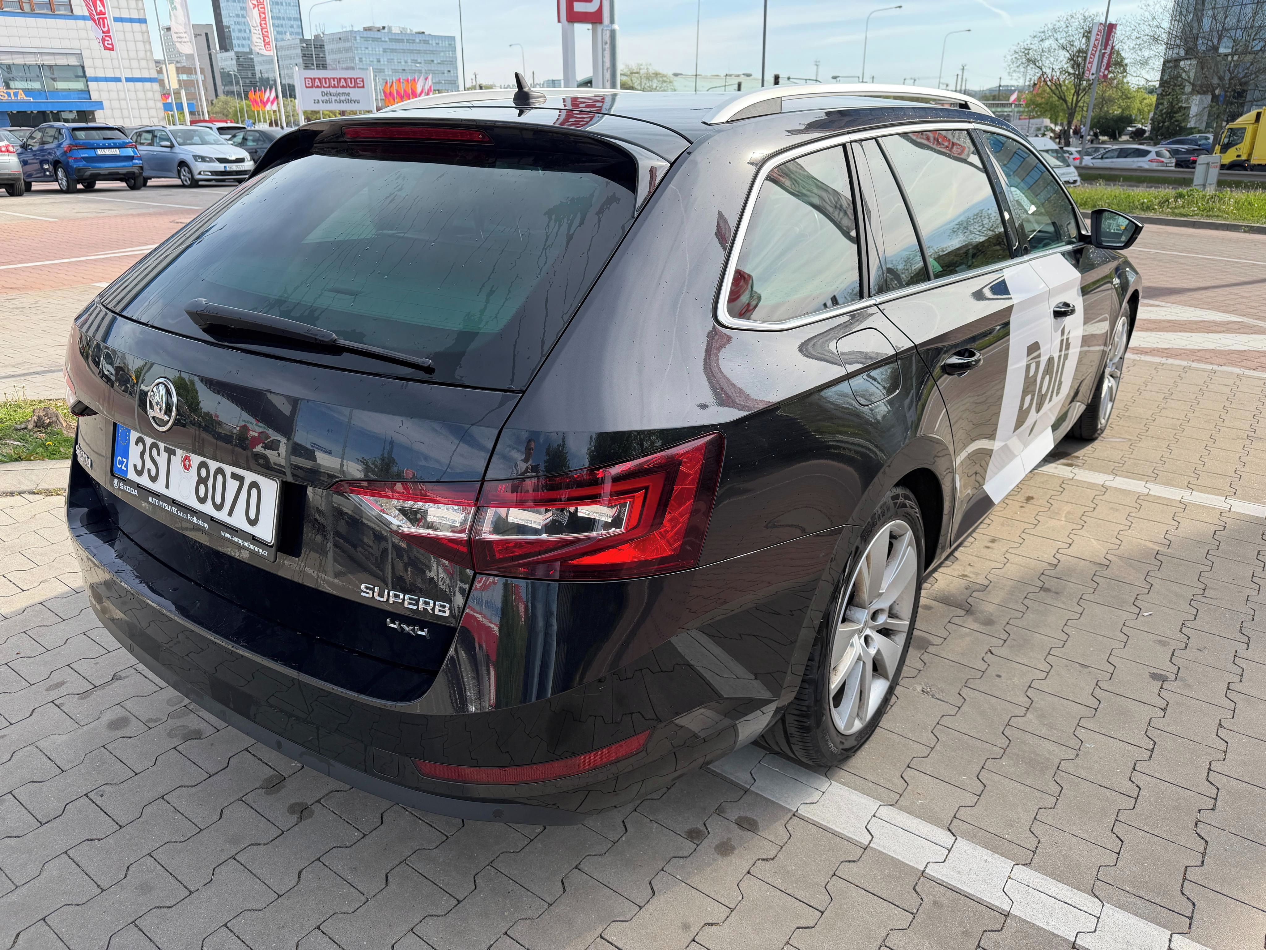 Škoda Superb, L&K, 140kW, 4x4, tažné, DPH - fotka 2