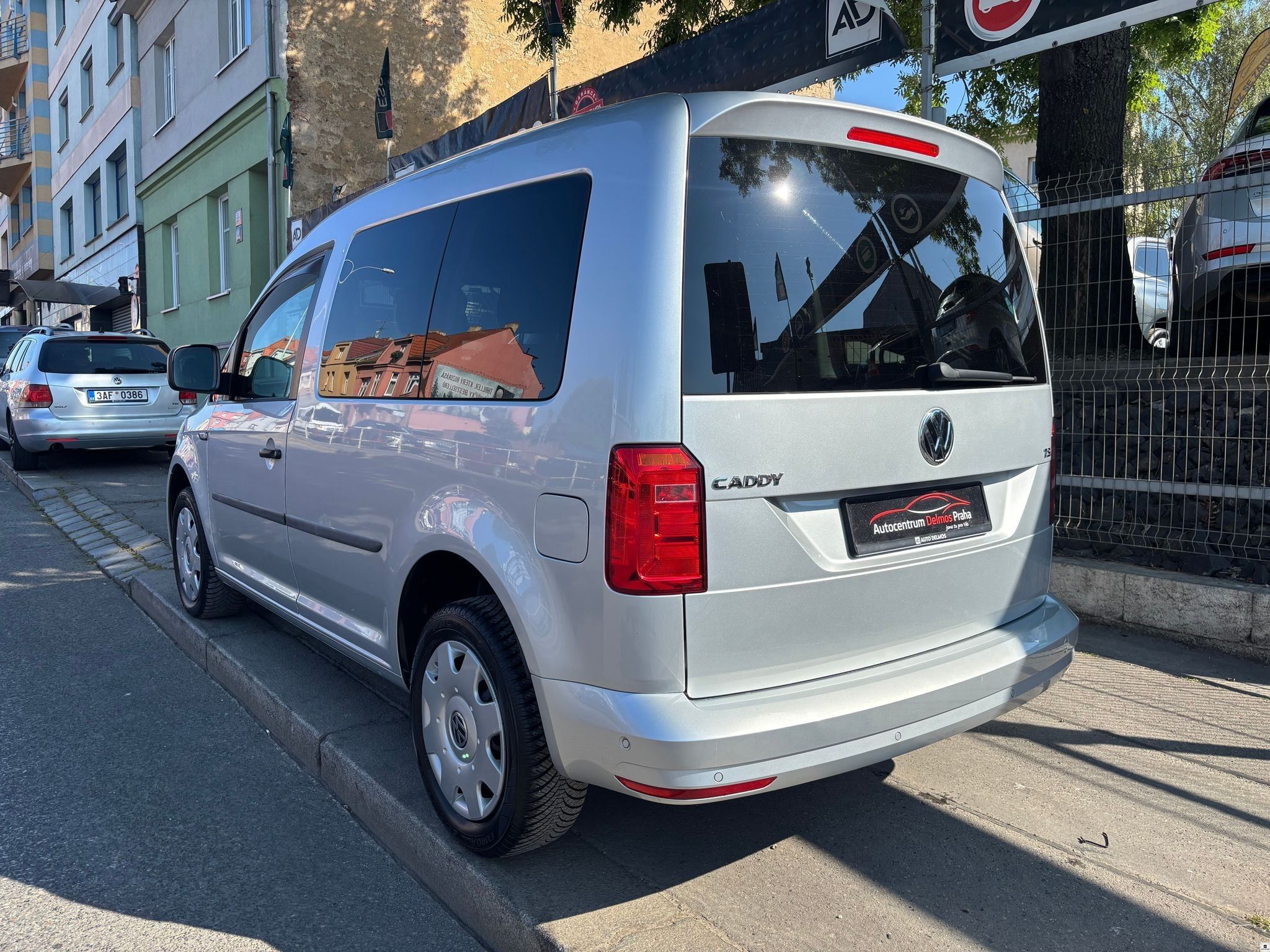 Volkswagen Caddy, 1.4TSi 92KW/2017/DSG.5MÍST.1MA - fotka 3