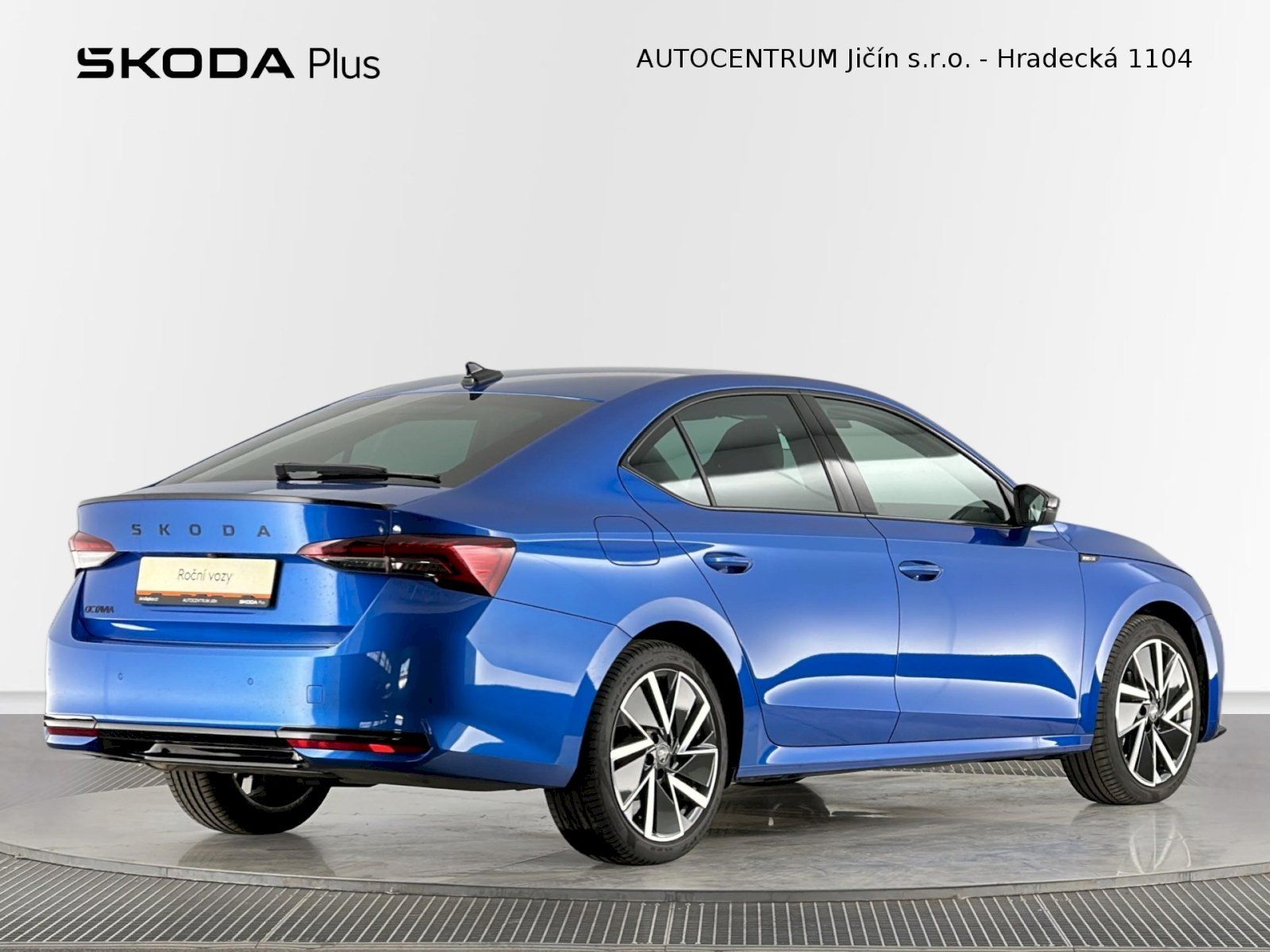 Škoda Octavia, DSG 2.0TDI 110kW SportLine - fotka 2