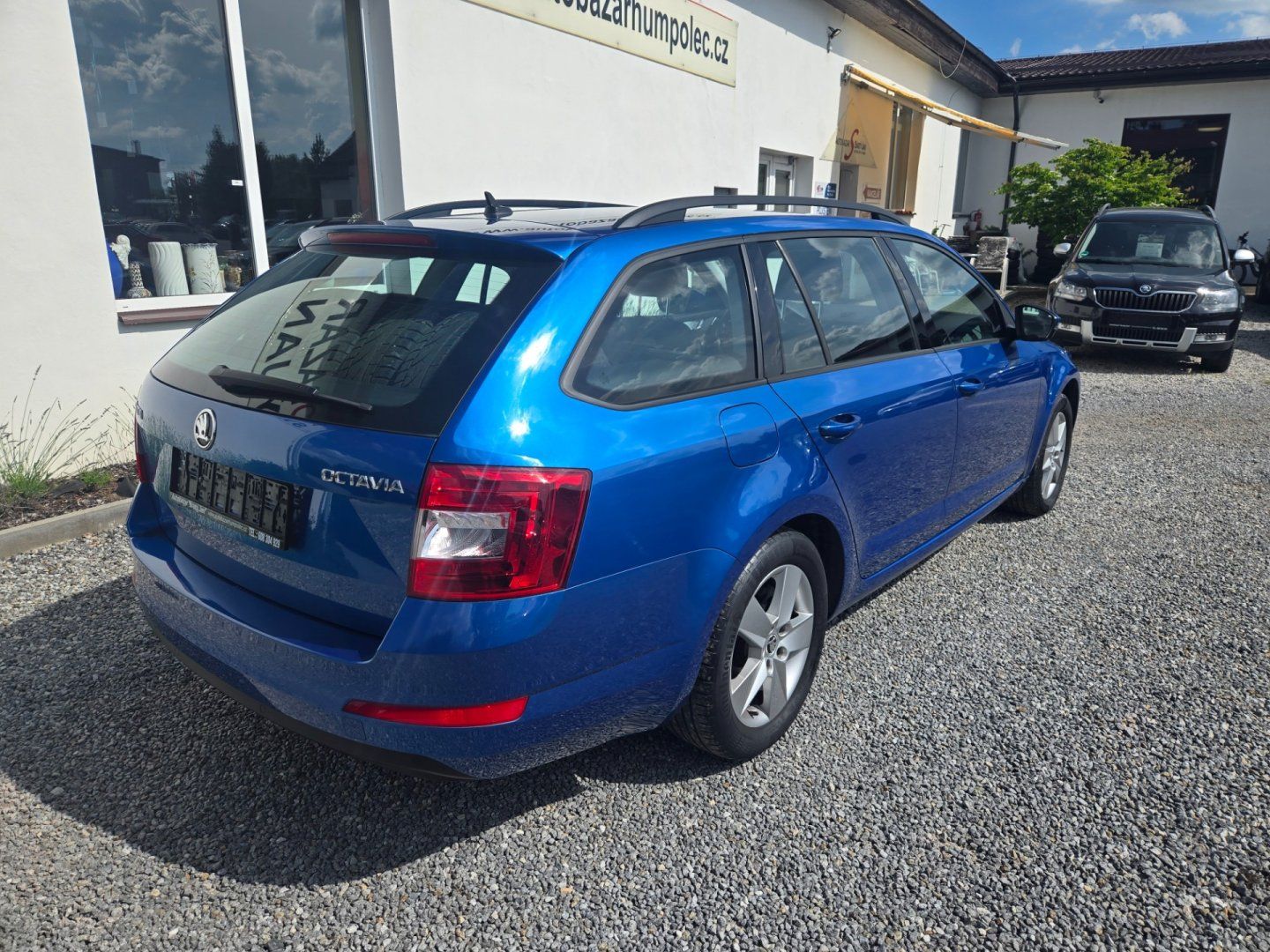 Škoda Octavia, 2.0 TDI TOP Serviska - fotka 3