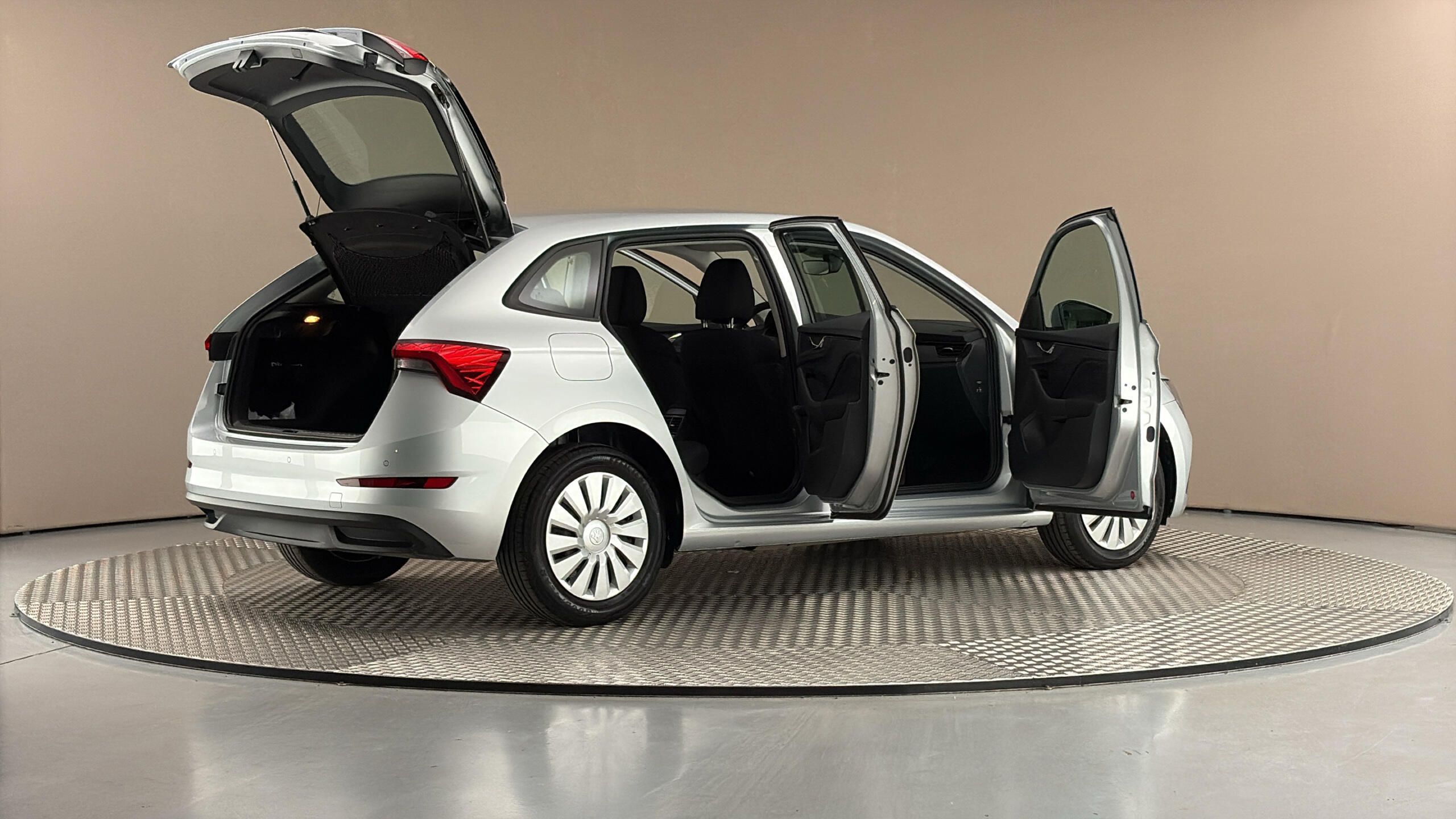 Škoda Scala, 1.0 TSI Ambition - fotka 6