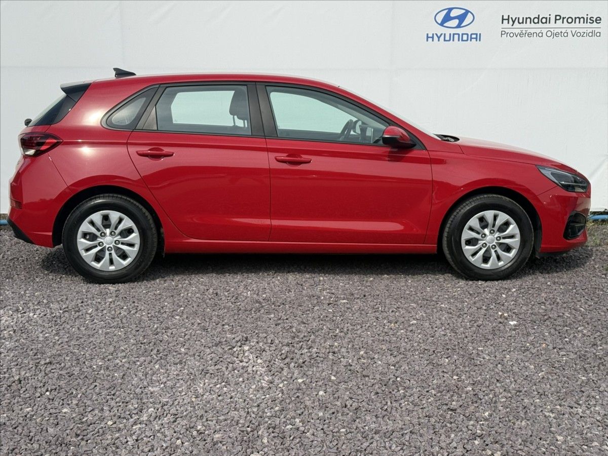 Hyundai i30, 1,5 CVVT 71kW Comfort - fotka 3