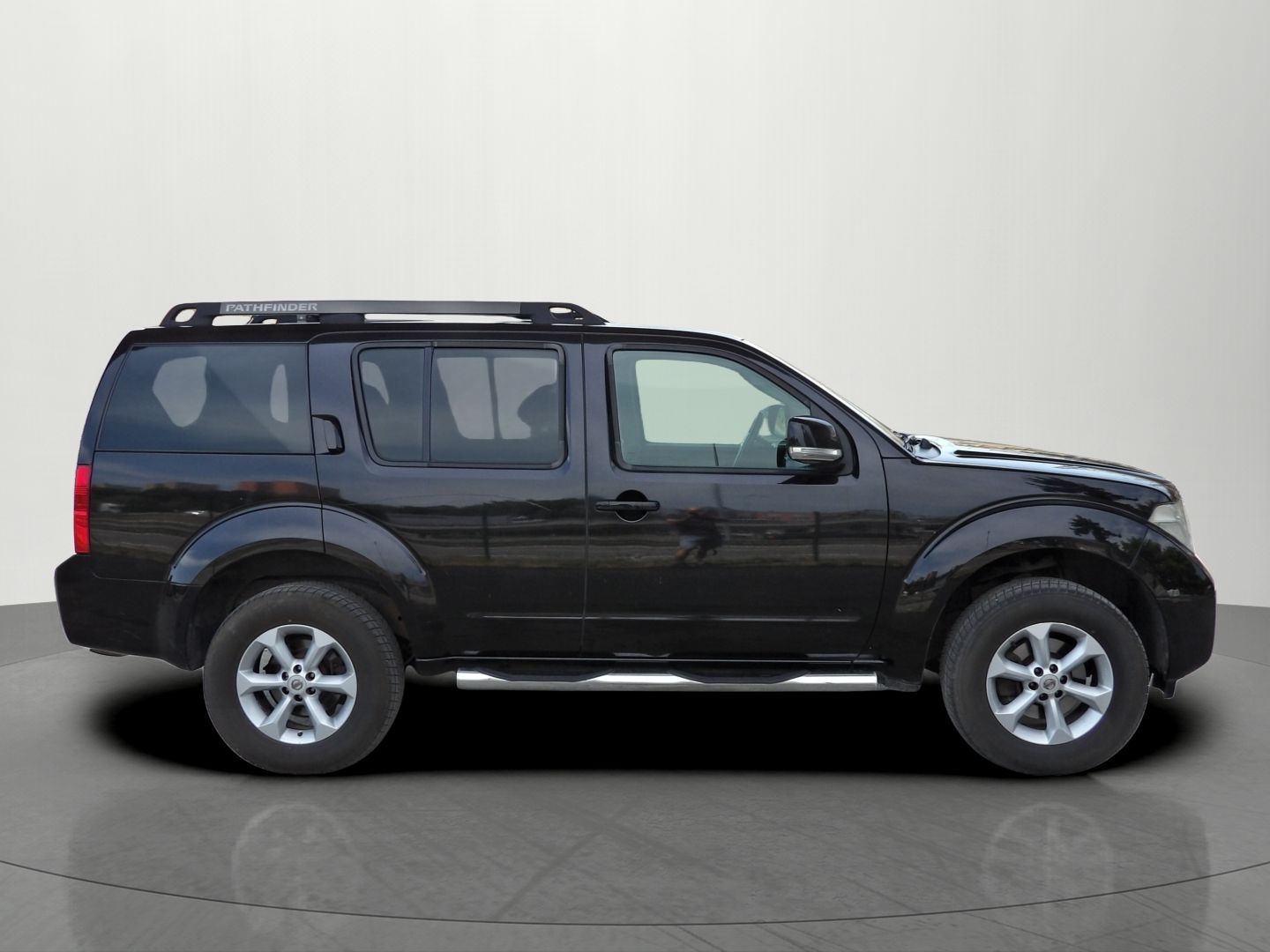 Nissan Pathfinder, 2.5dCi 126kW Manuál Style - fotka 5