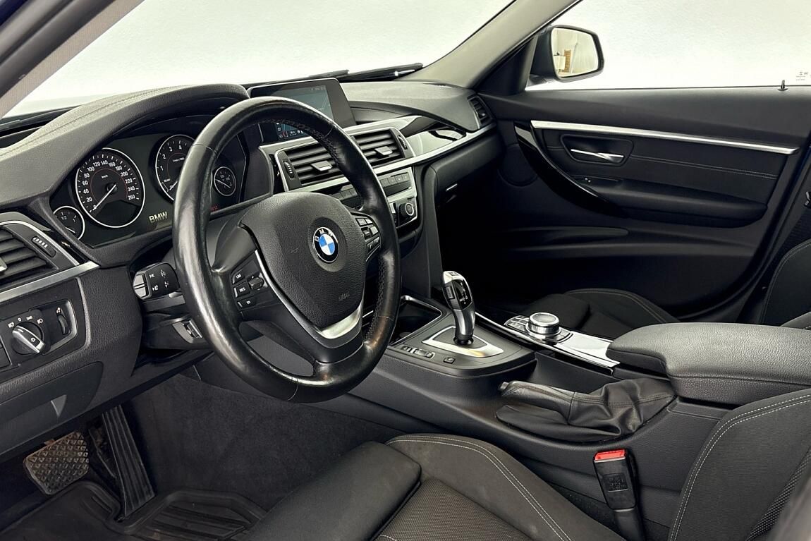 BMW Řada 3, 340i xDrive - fotka 6