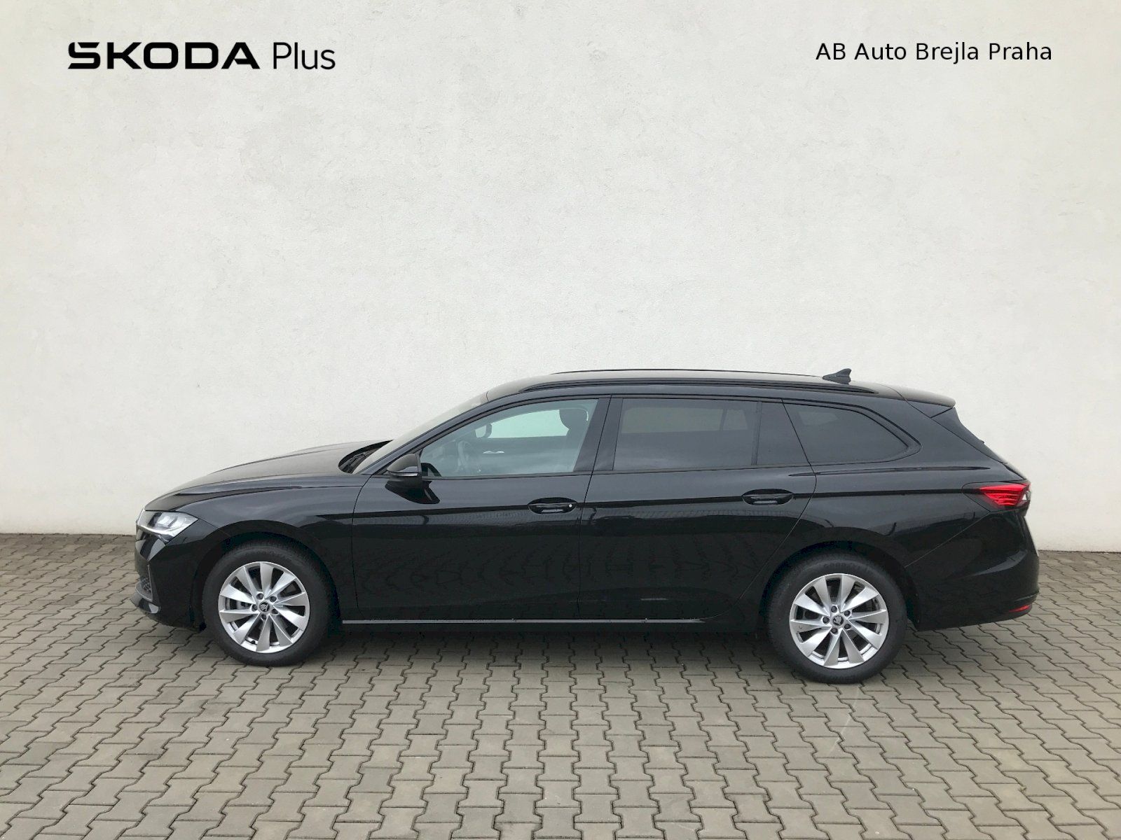 Škoda Superb, COMBI SELEC TD 110/2.0 A7F - fotka 3