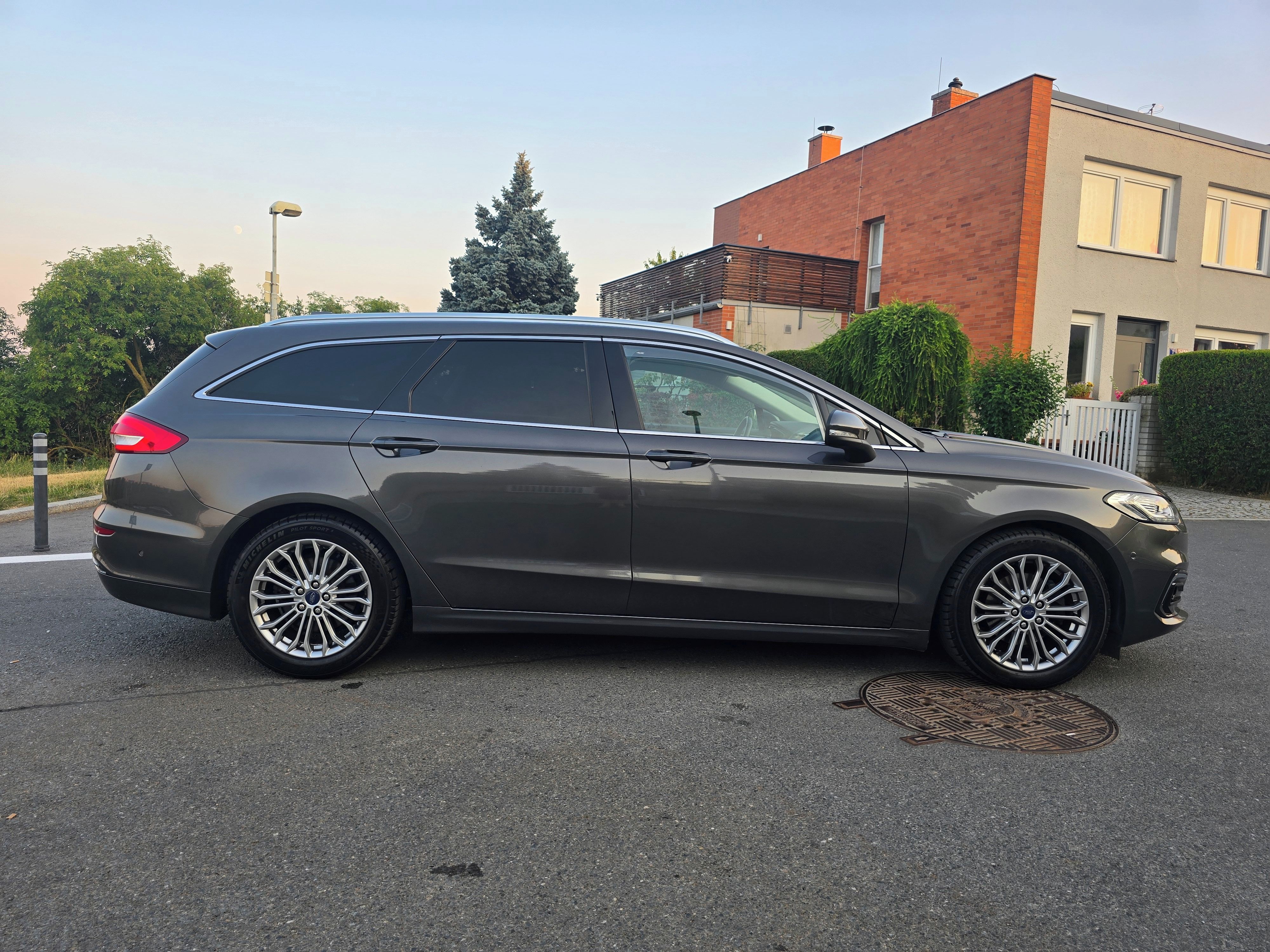 Ford Mondeo, Ford Mondeo Turnier 2.0 - fotka 5