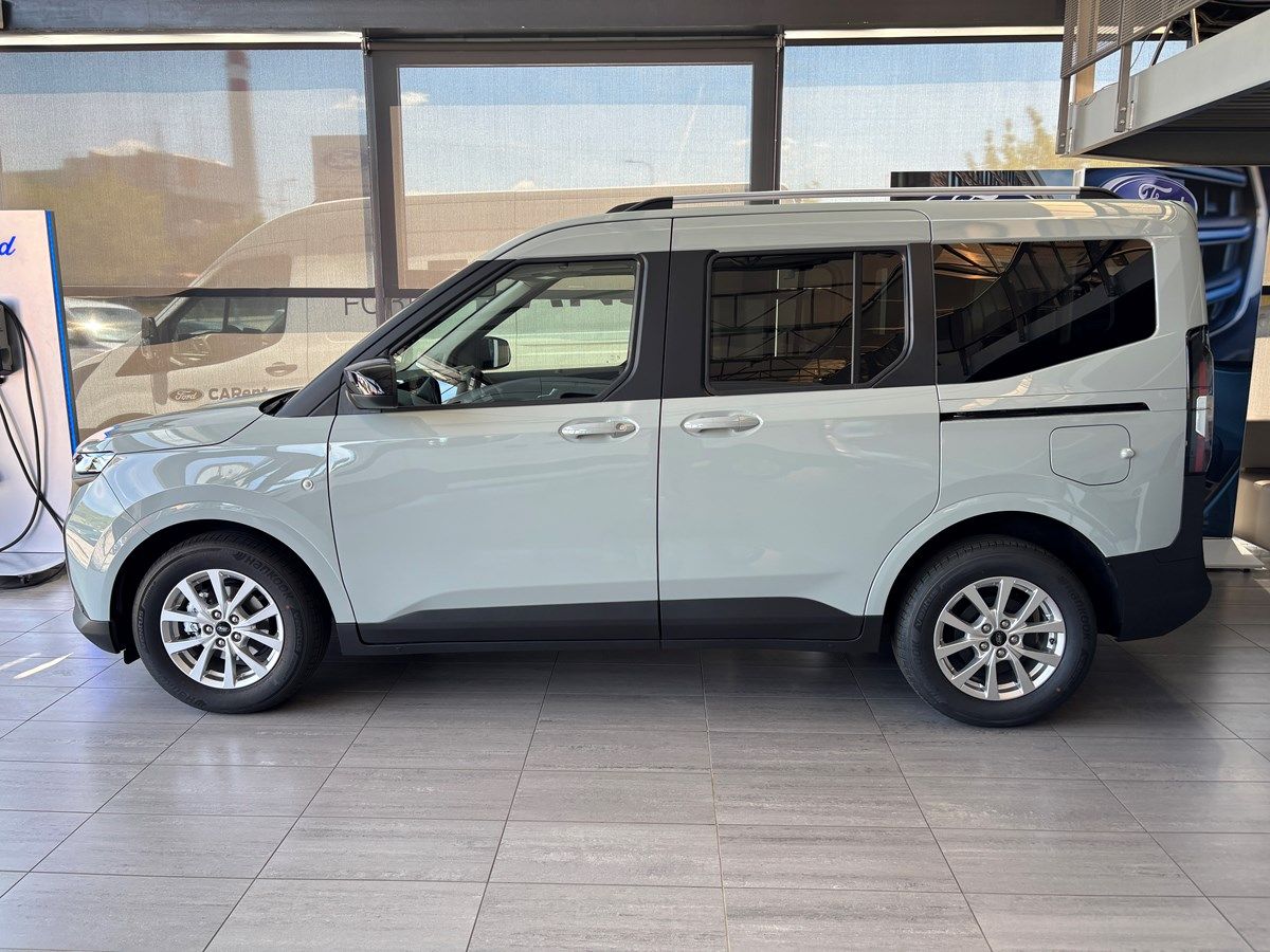 Ford Tourneo Courier, Titanium L1, 1.0 EcoBoost, Aut - fotka 3