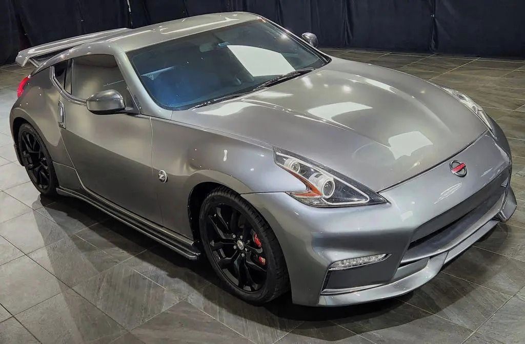 Nissan 370 Z, Nissan 370Z 3.7 V6, manuál, US