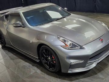 Nissan 370Z 3.7 V6, manuál, US