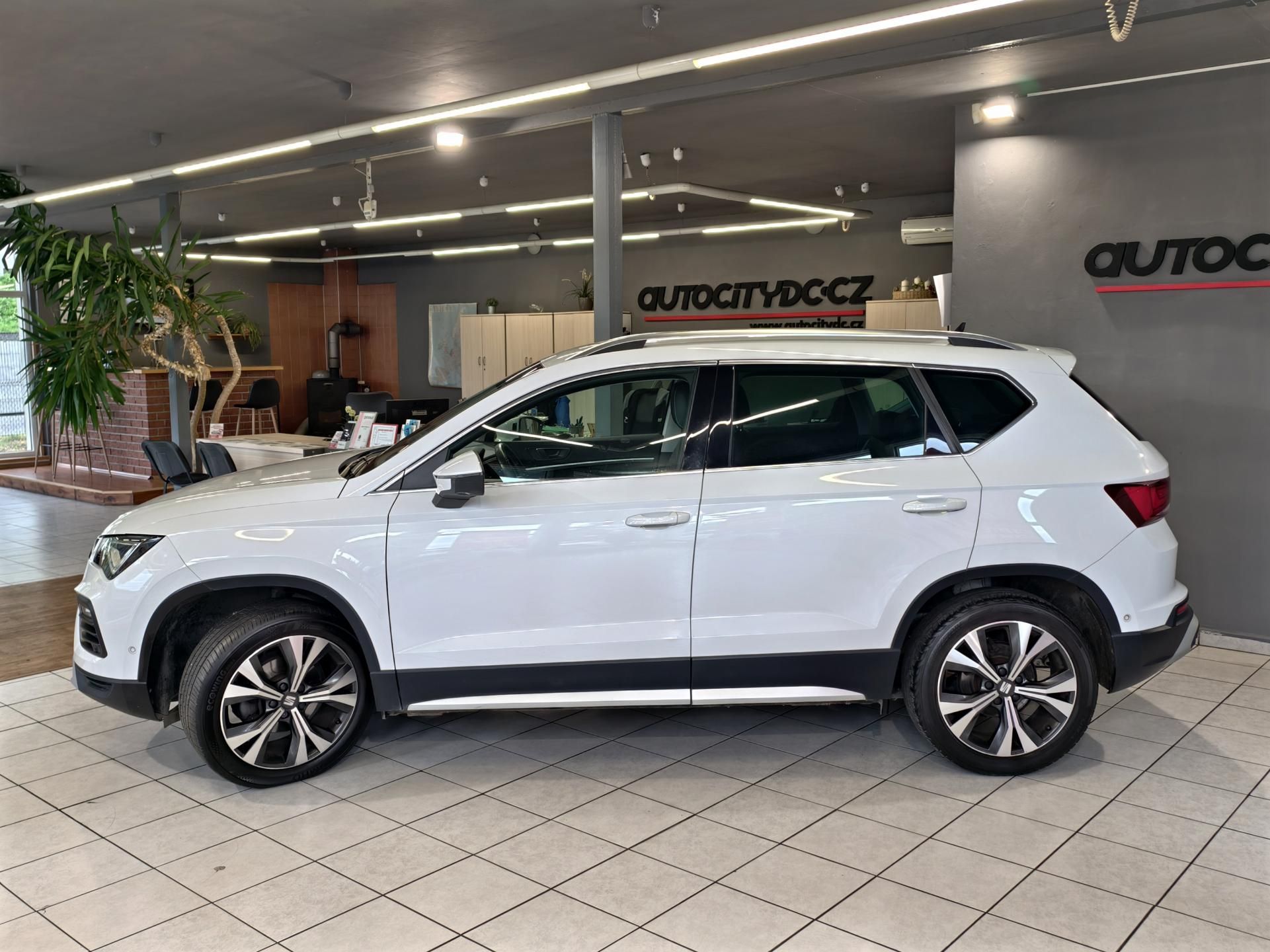 Seat Ateca, 1.5 TSi 110kW A/T XCELLENCE ČR - fotka 4