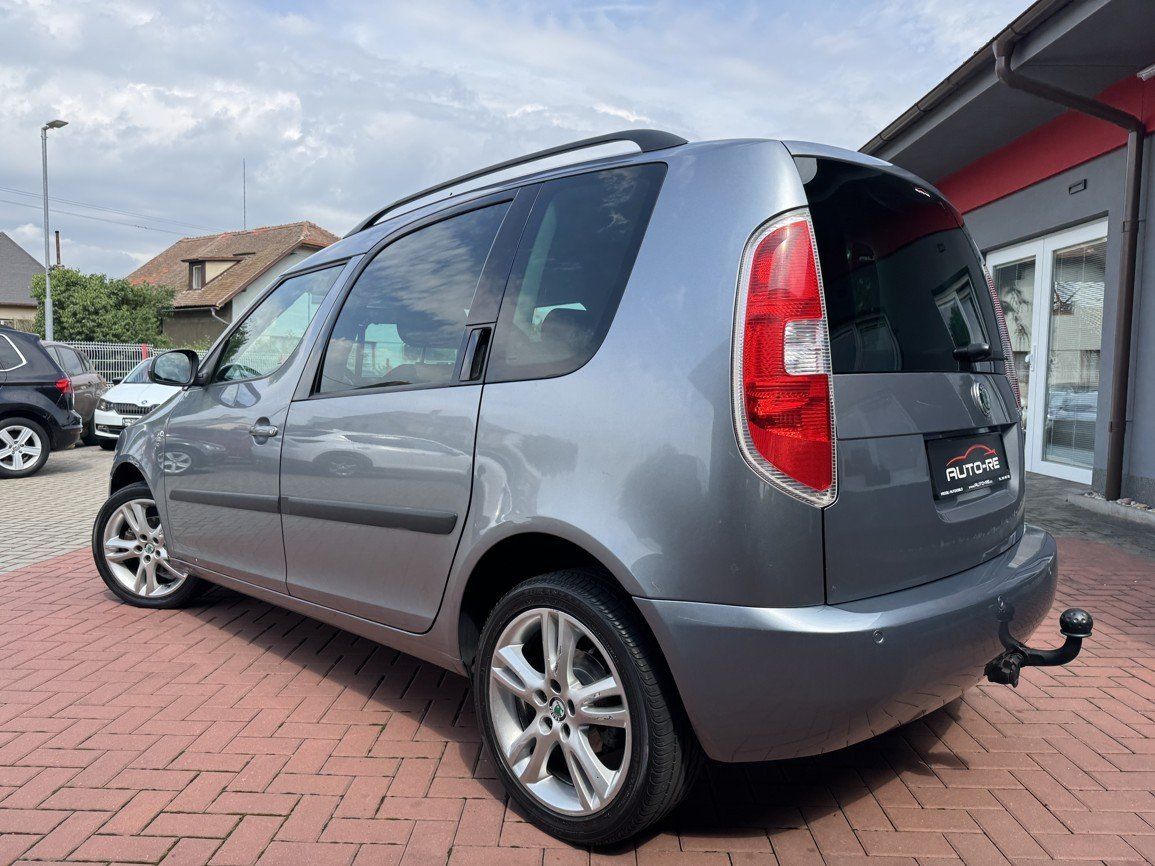 Škoda Roomster, 1.4i 16V Style Digi Klima - fotka 3