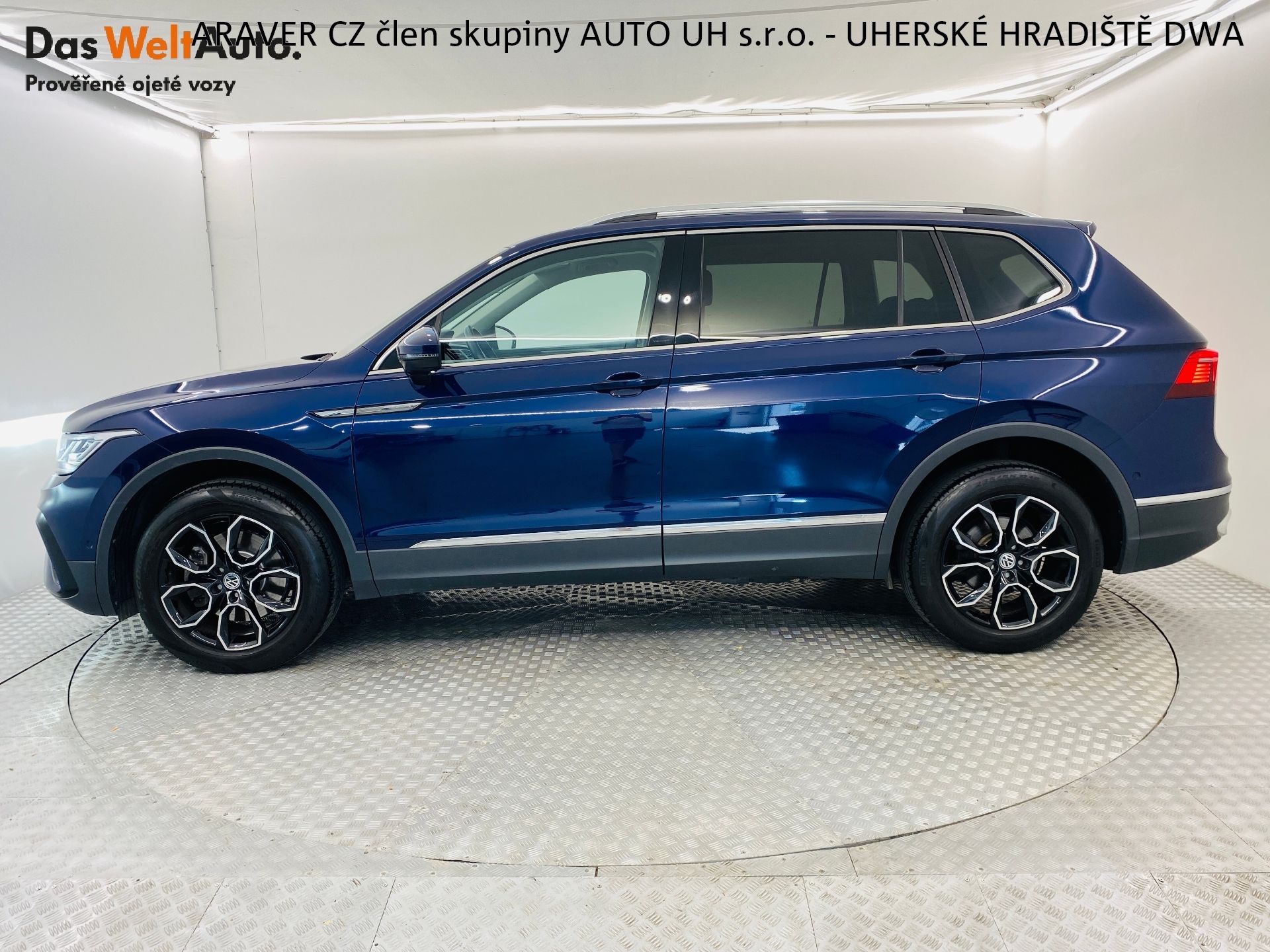Volkswagen Tiguan Allspace, 2.0 TSI DSG 140kW 4x4 Elegance - fotka 3