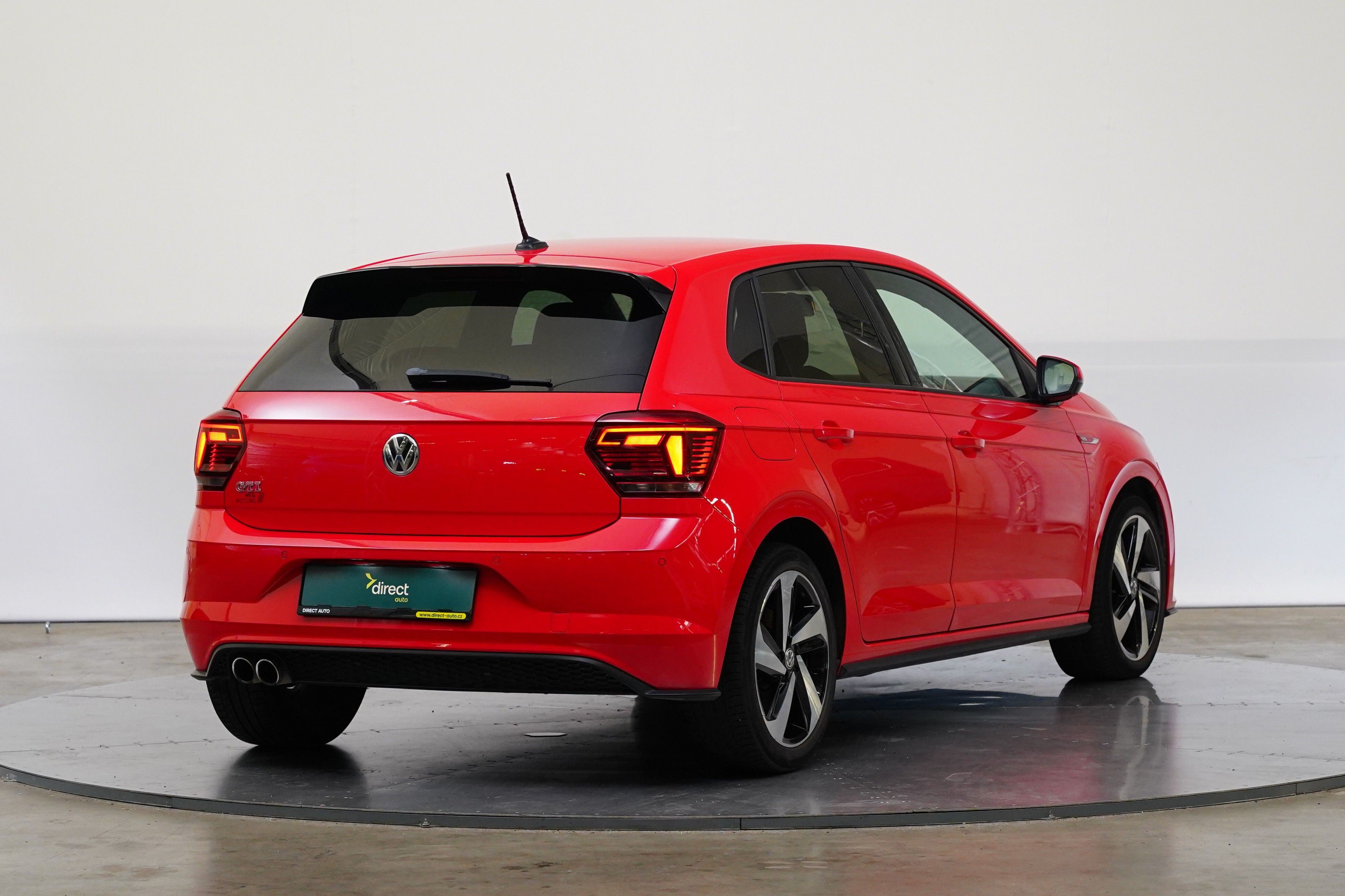 Volkswagen Polo, 2.0 TSI 147 kW GTI - fotka 3