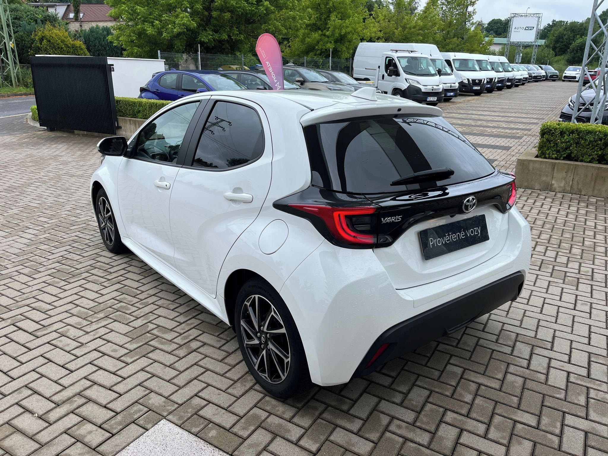 Toyota Yaris, 1.5 VVT-i Comfort Tech Style - fotka 4