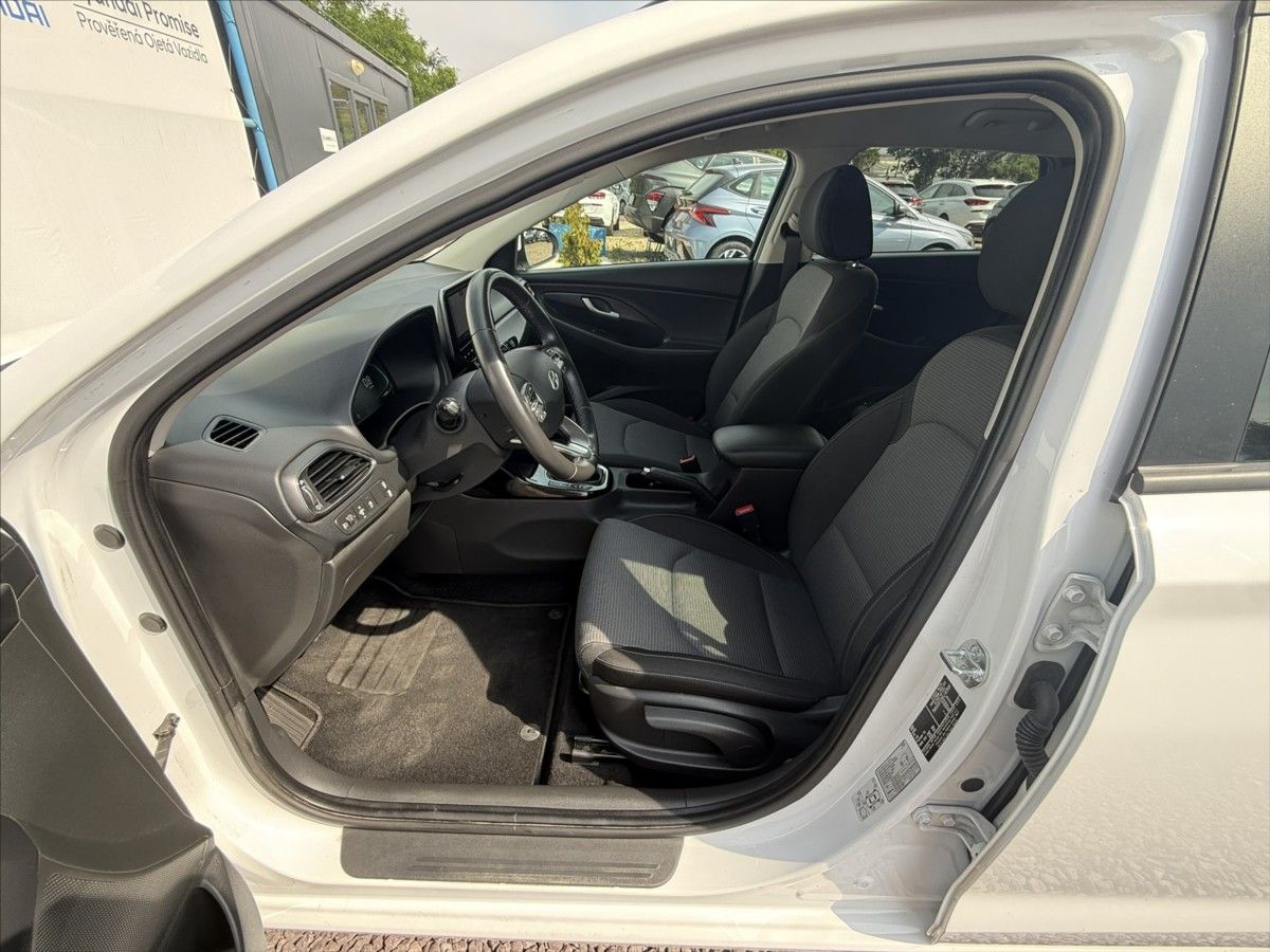 Hyundai i30, 1,5 T-GDI 103kW Family - fotka 6