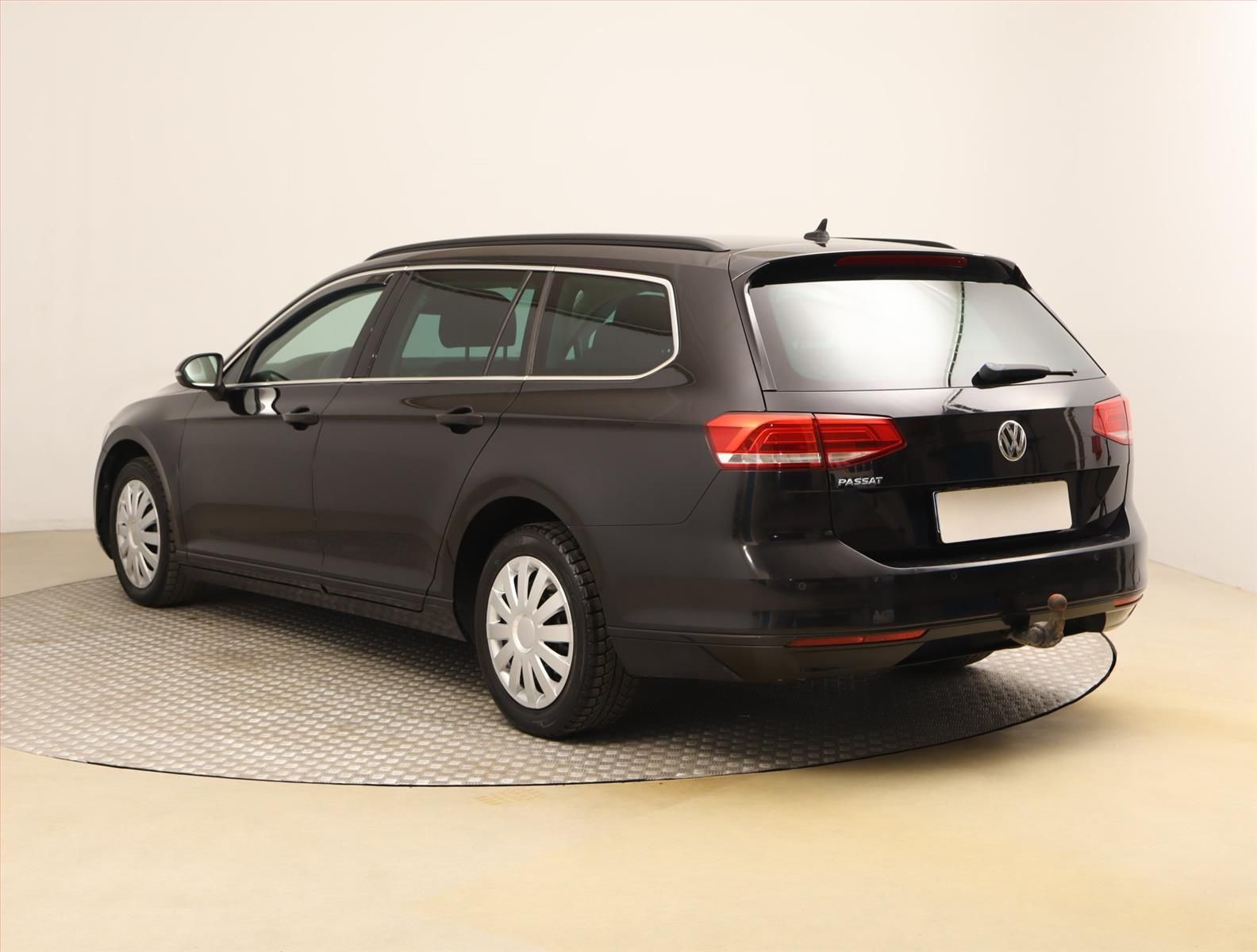 Volkswagen Passat, 2.0 TDI, Navi - fotka 4
