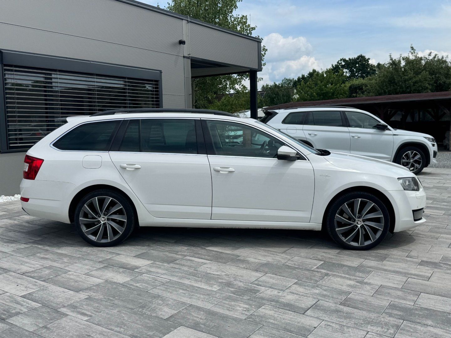 Škoda Octavia, 2.0 TDI 135kW DSG L&K - fotka 4