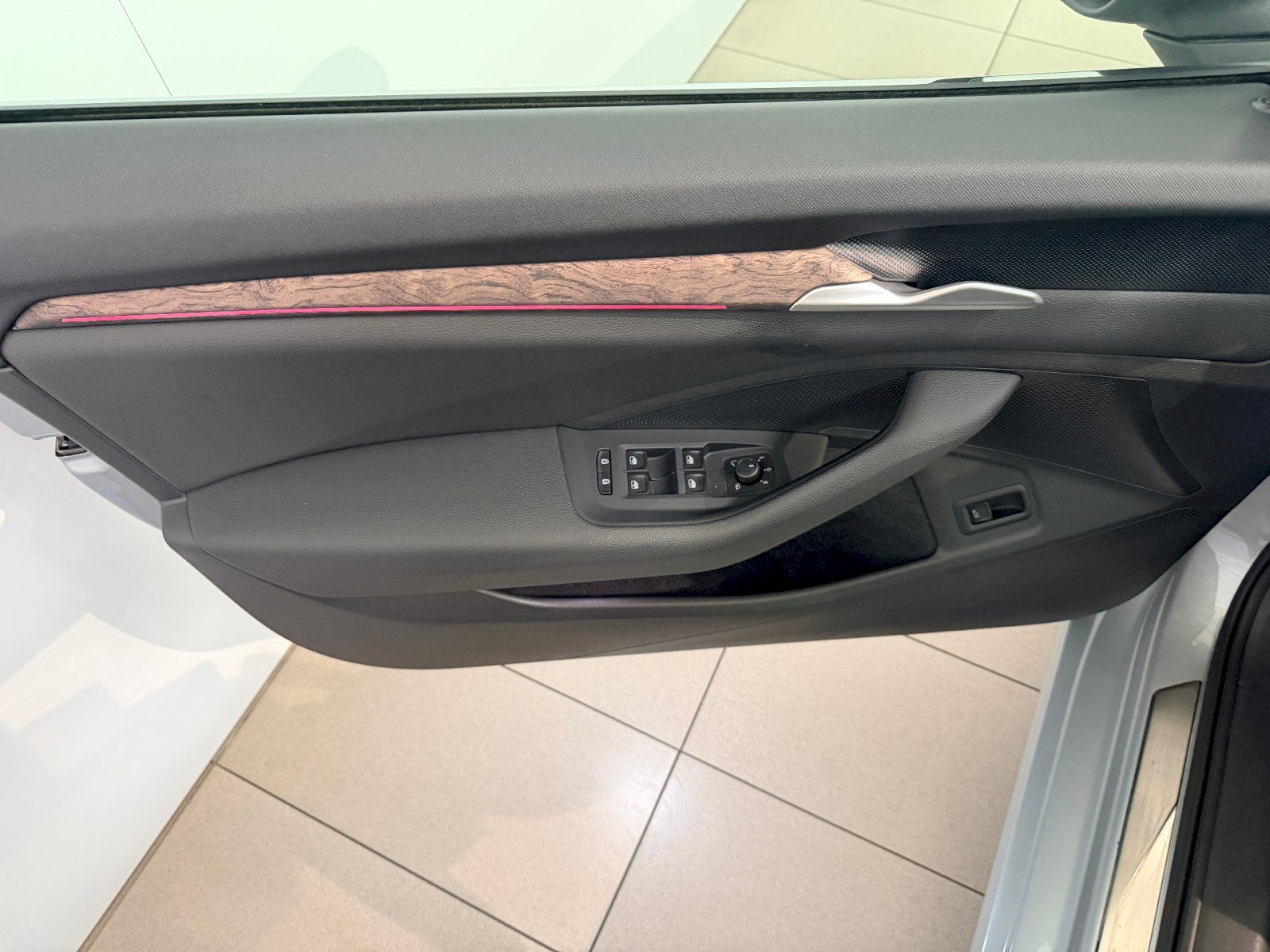 Škoda Superb, Combi 2.0 TDI 142 kW 4X4 A7A L - fotka 6