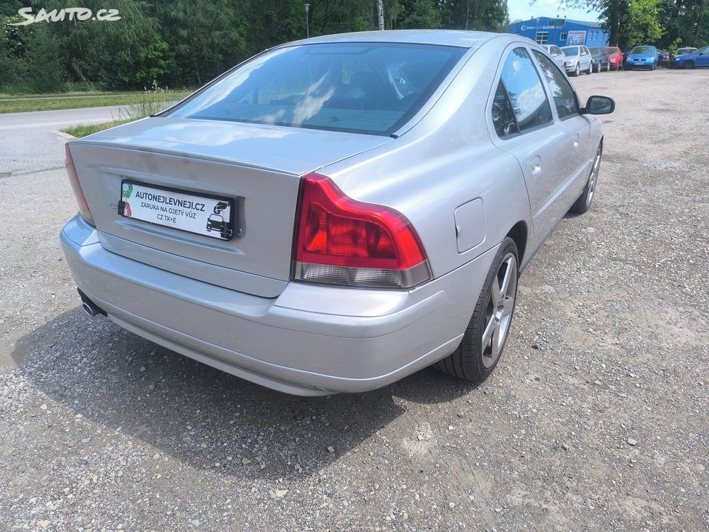 Volvo S60, 220KW,4X4,MANUÁL,SERVISKA,CENA - fotka 3