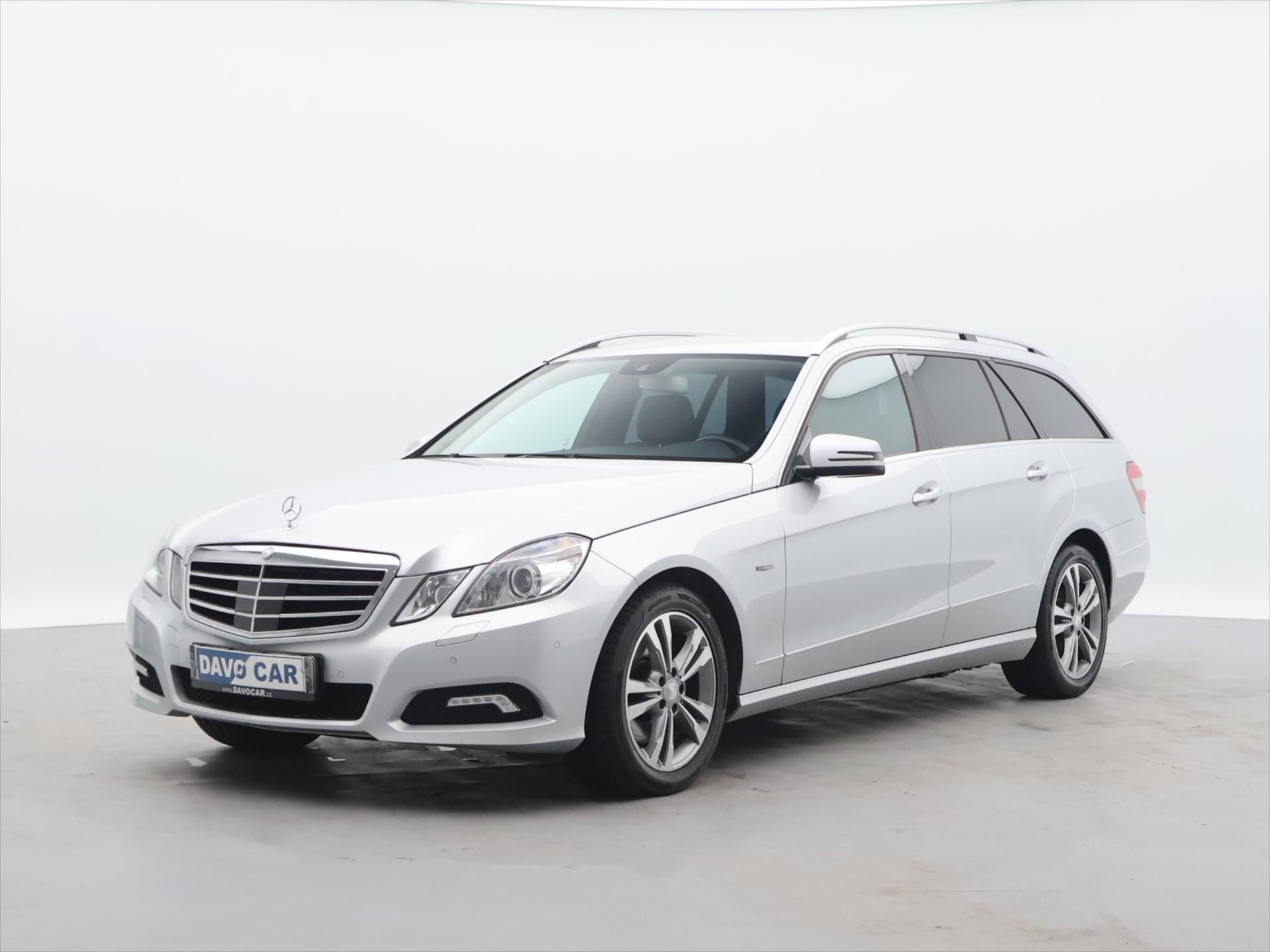 Mercedes-Benz Třídy E, 3,0 350CDI 170kW CZ Avantgarde - fotka 3