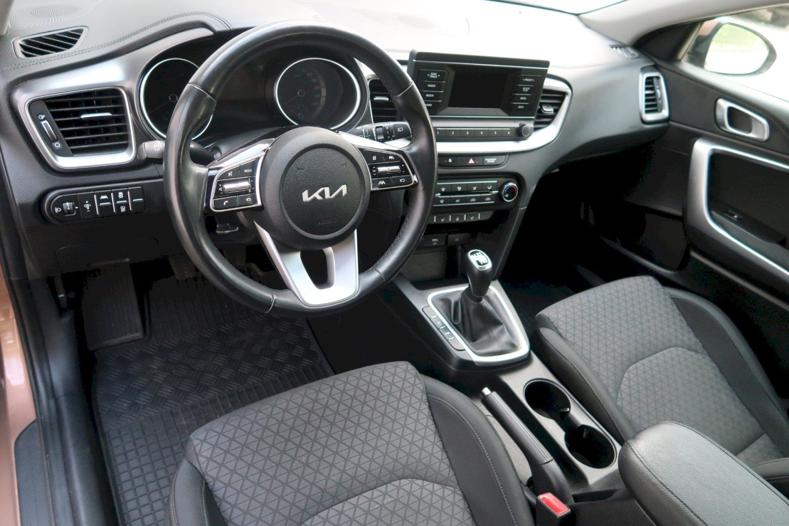 Kia Cee´d, Sportswagon 1,0 T-GDI/88 kW - fotka 6