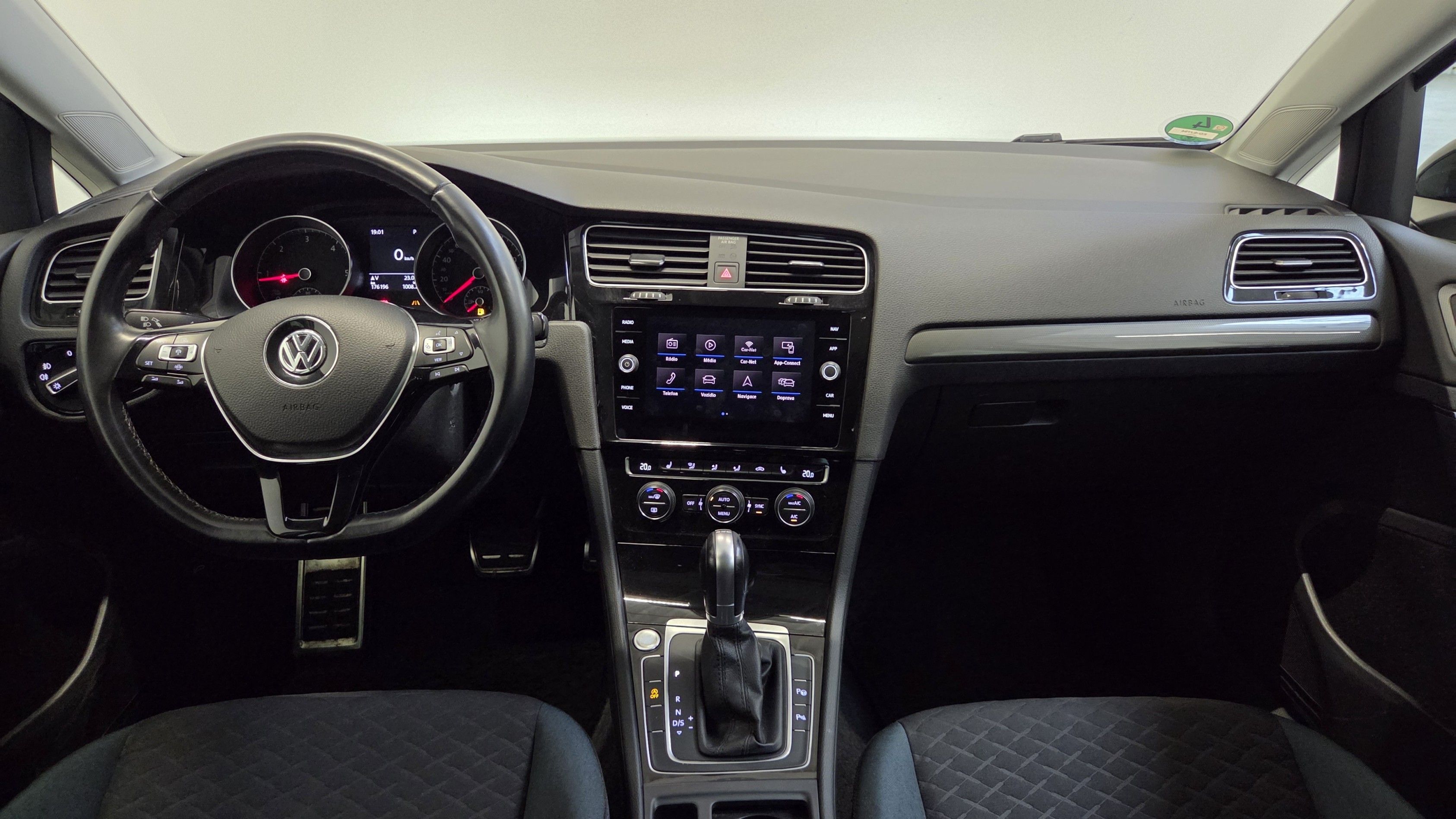 Volkswagen Golf, 1.6 TDI 85 kW IQ-DRIVE - fotka 6
