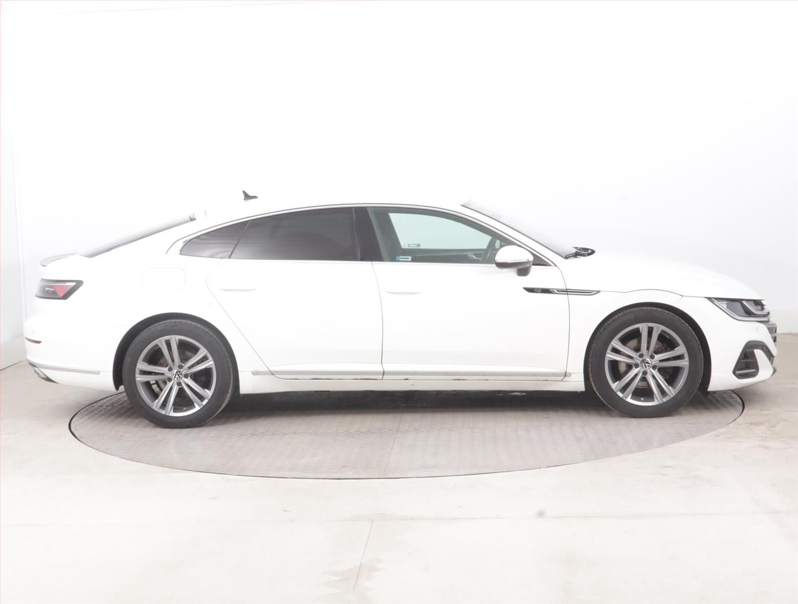 Volkswagen Arteon, 1.5 TSI, ČR,1.maj - fotka 6