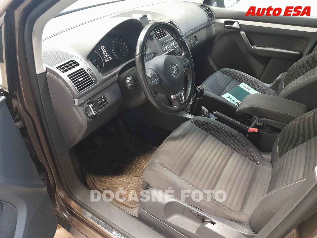 Volkswagen Touran, 2.0 - fotka 3